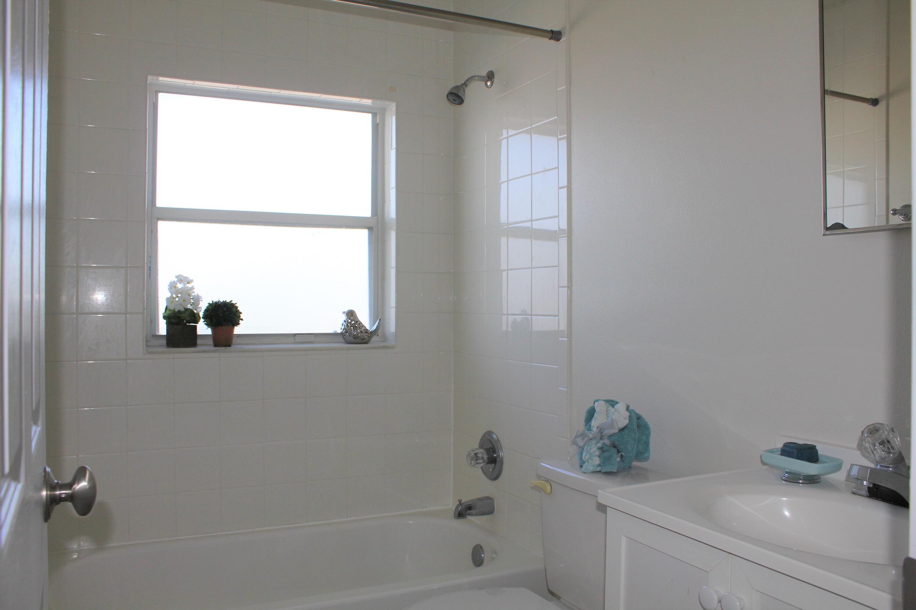 651 Palm Drive, A3