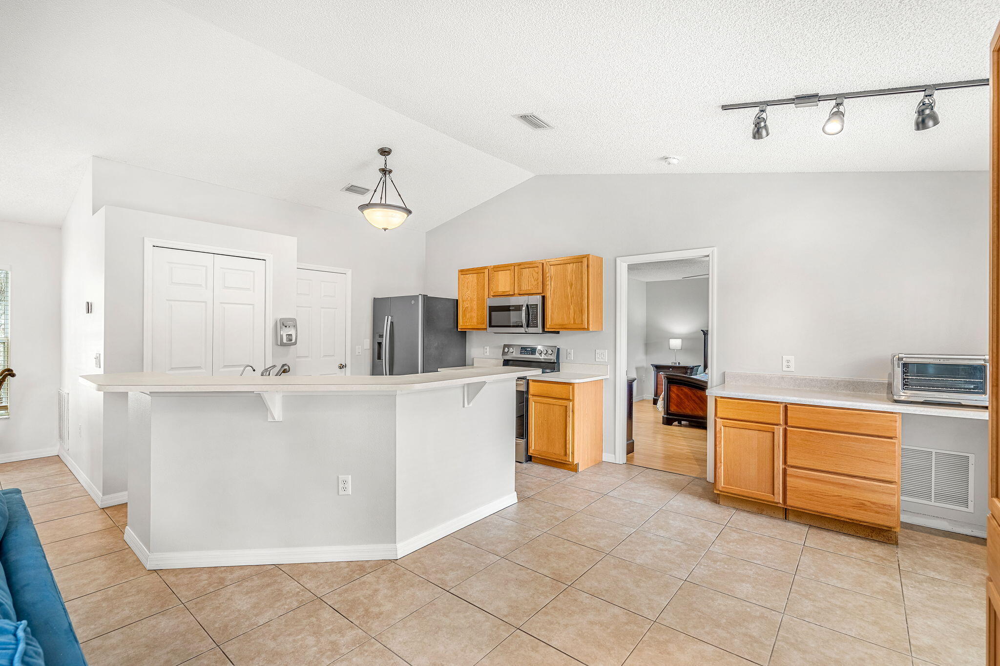 529 Plumbago Road NW