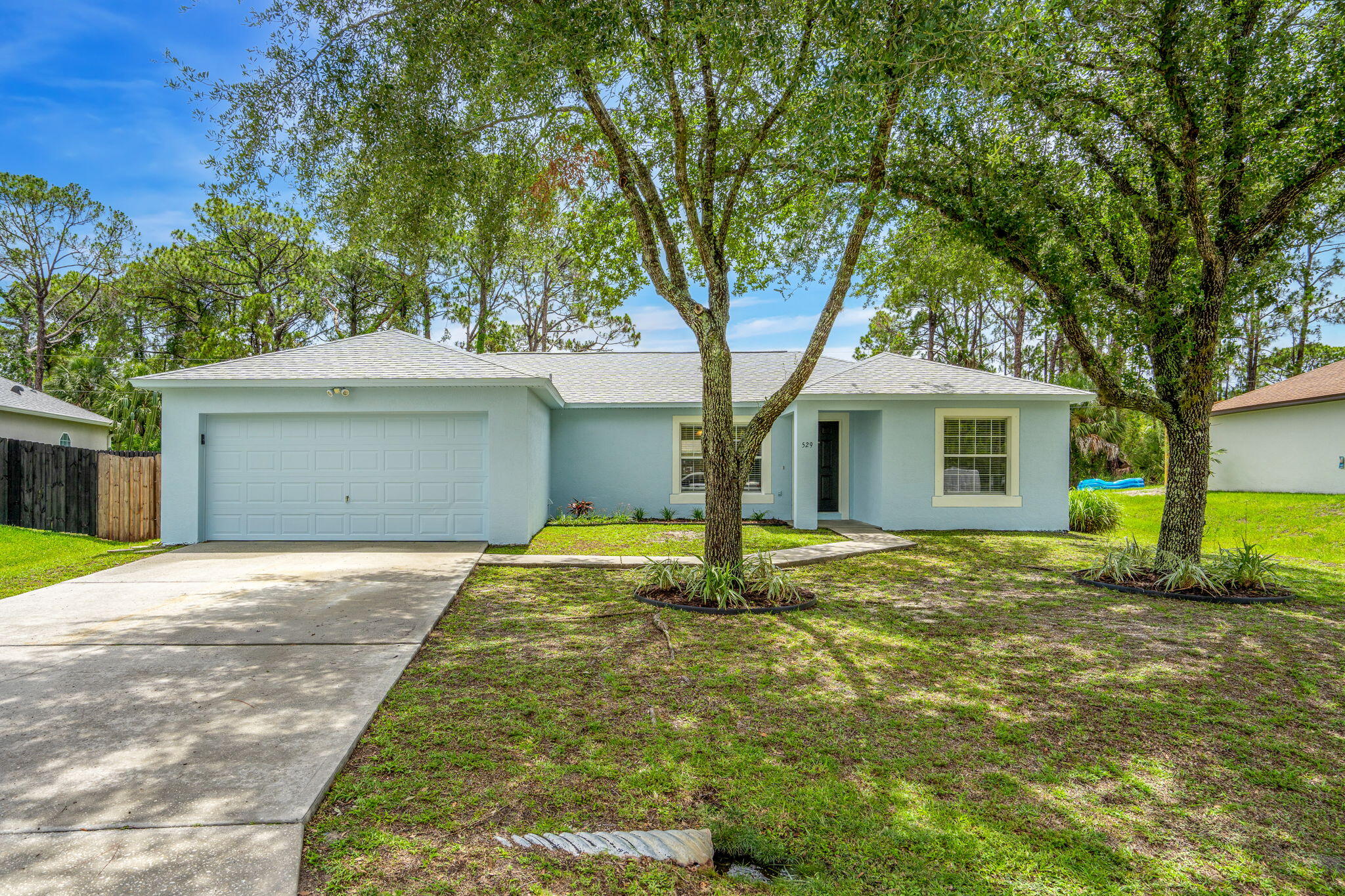 529 Plumbago Road NW