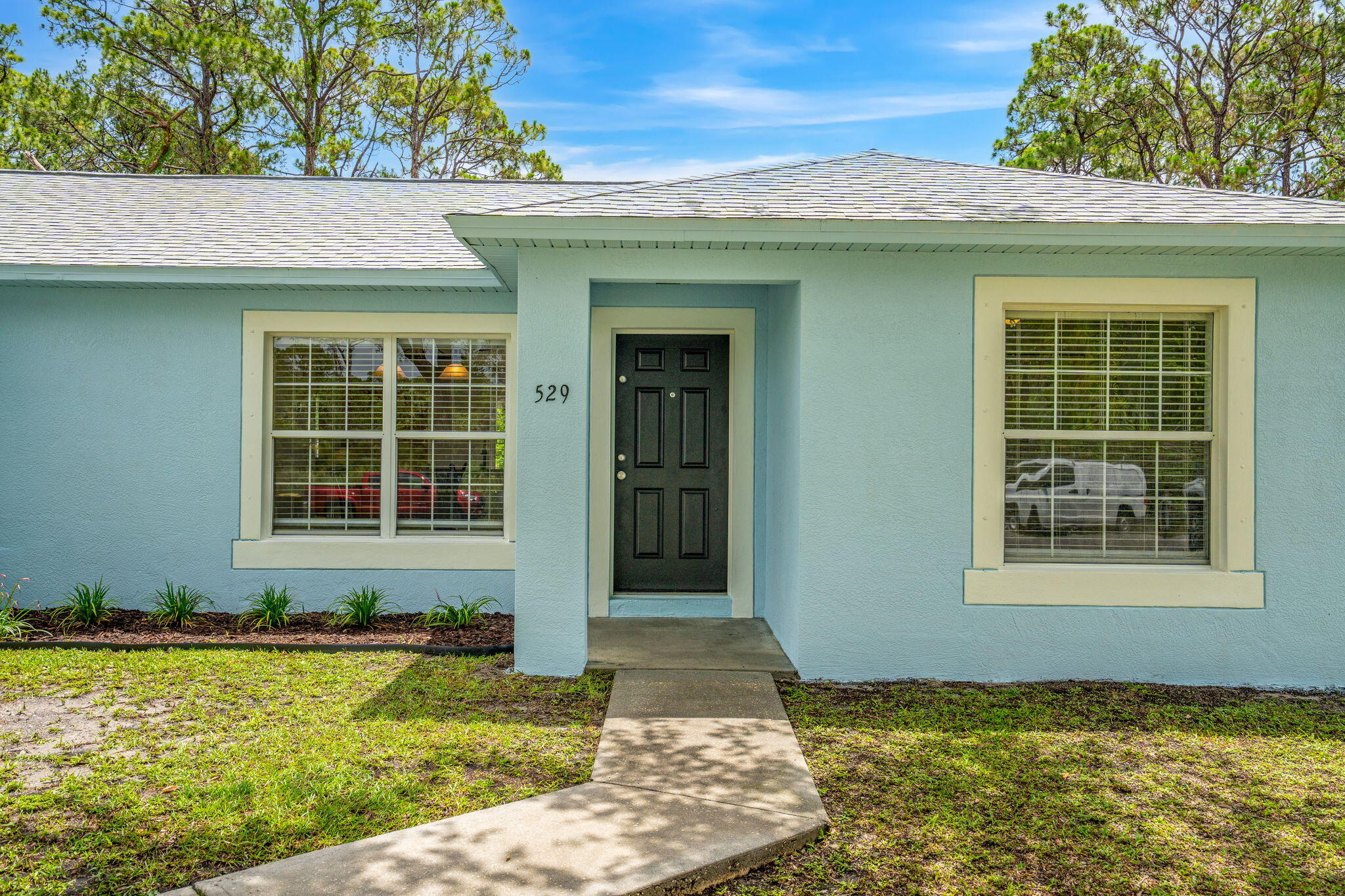 529 Plumbago Road NW