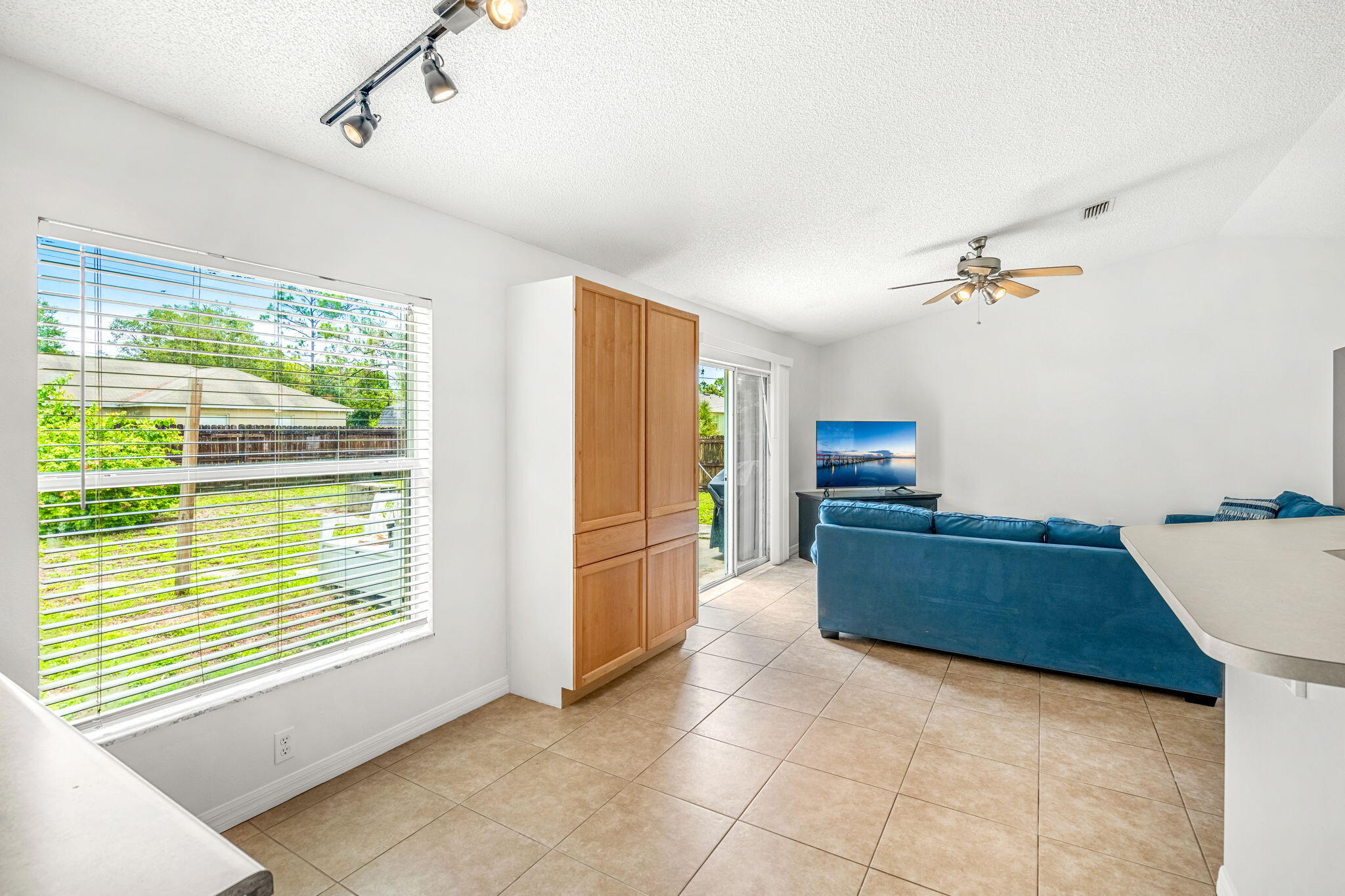529 Plumbago Road NW