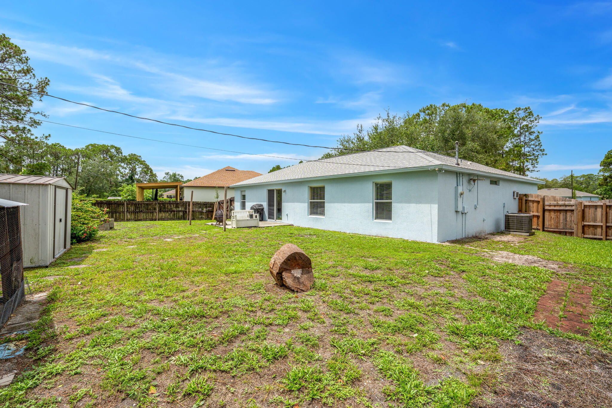 529 Plumbago Road NW