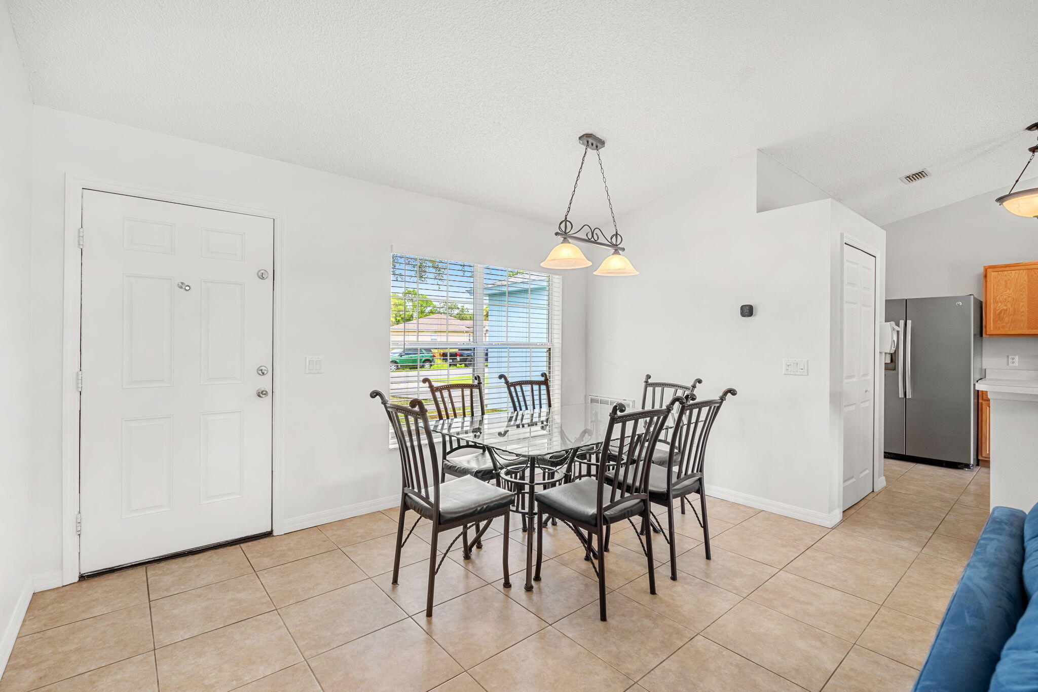 529 Plumbago Road NW