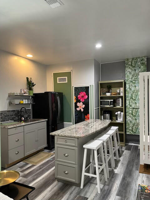 1130 S Tropical Trail
