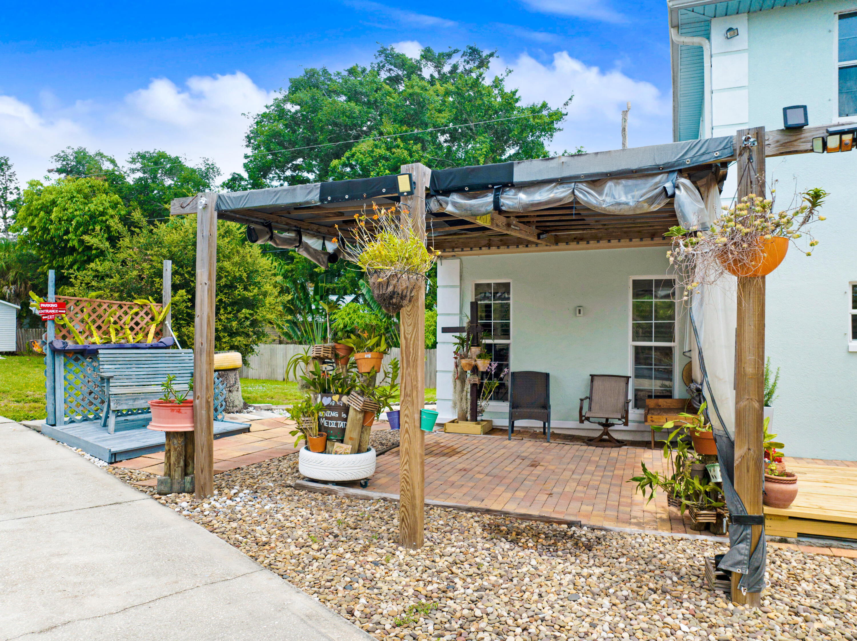 1130 S Tropical Trail
