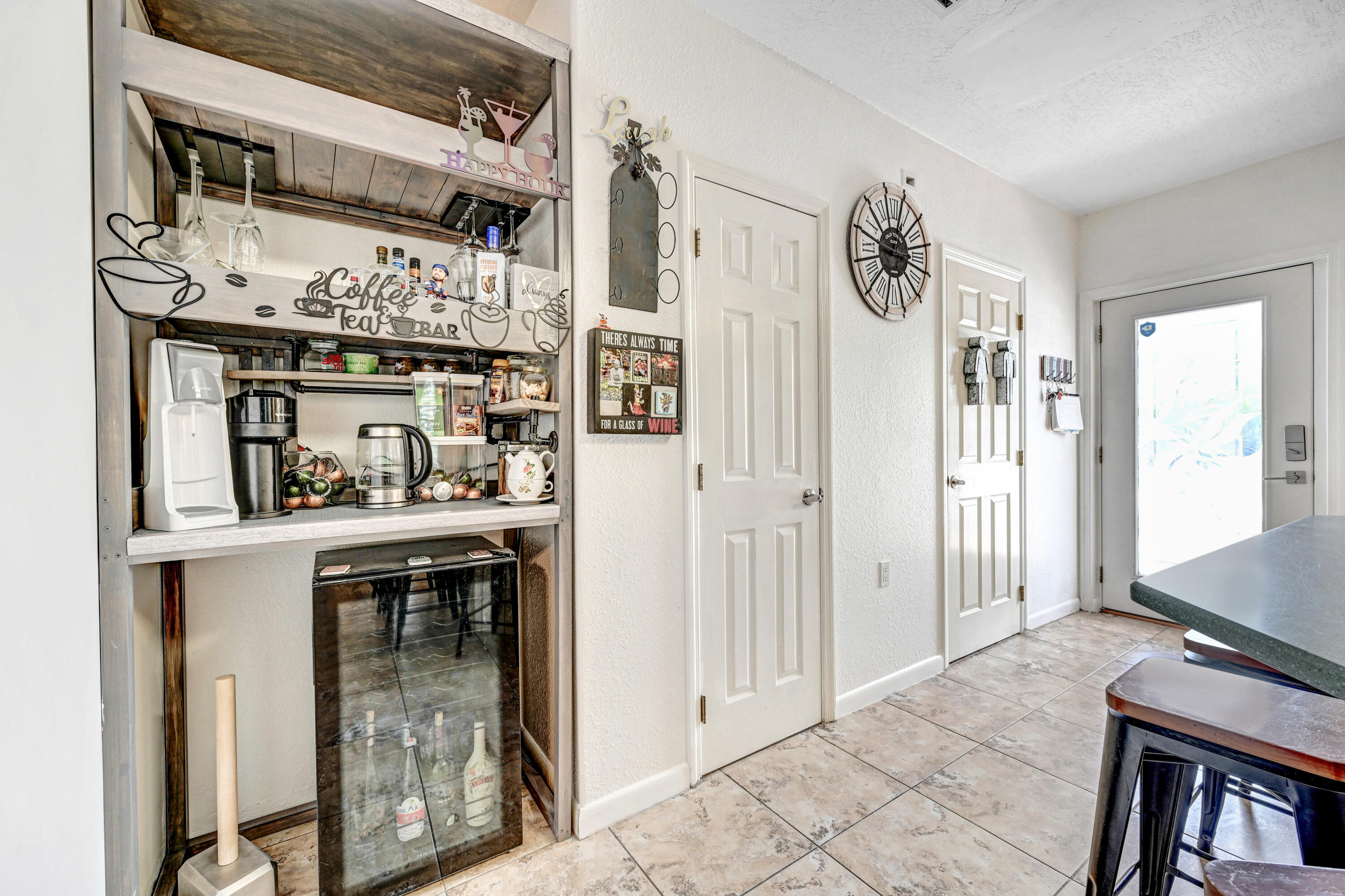 1130 S Tropical Trail