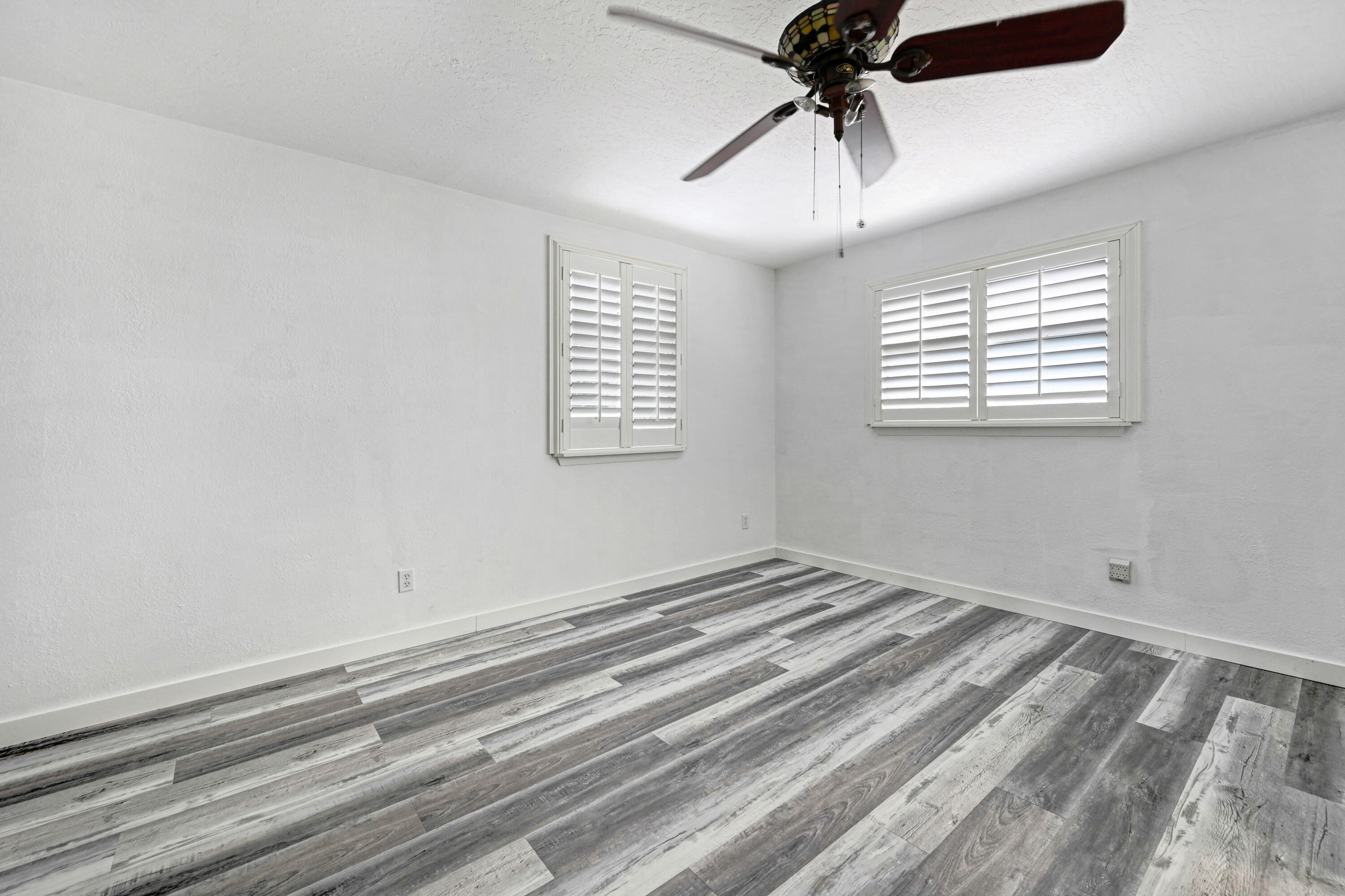 1130 S Tropical Trail