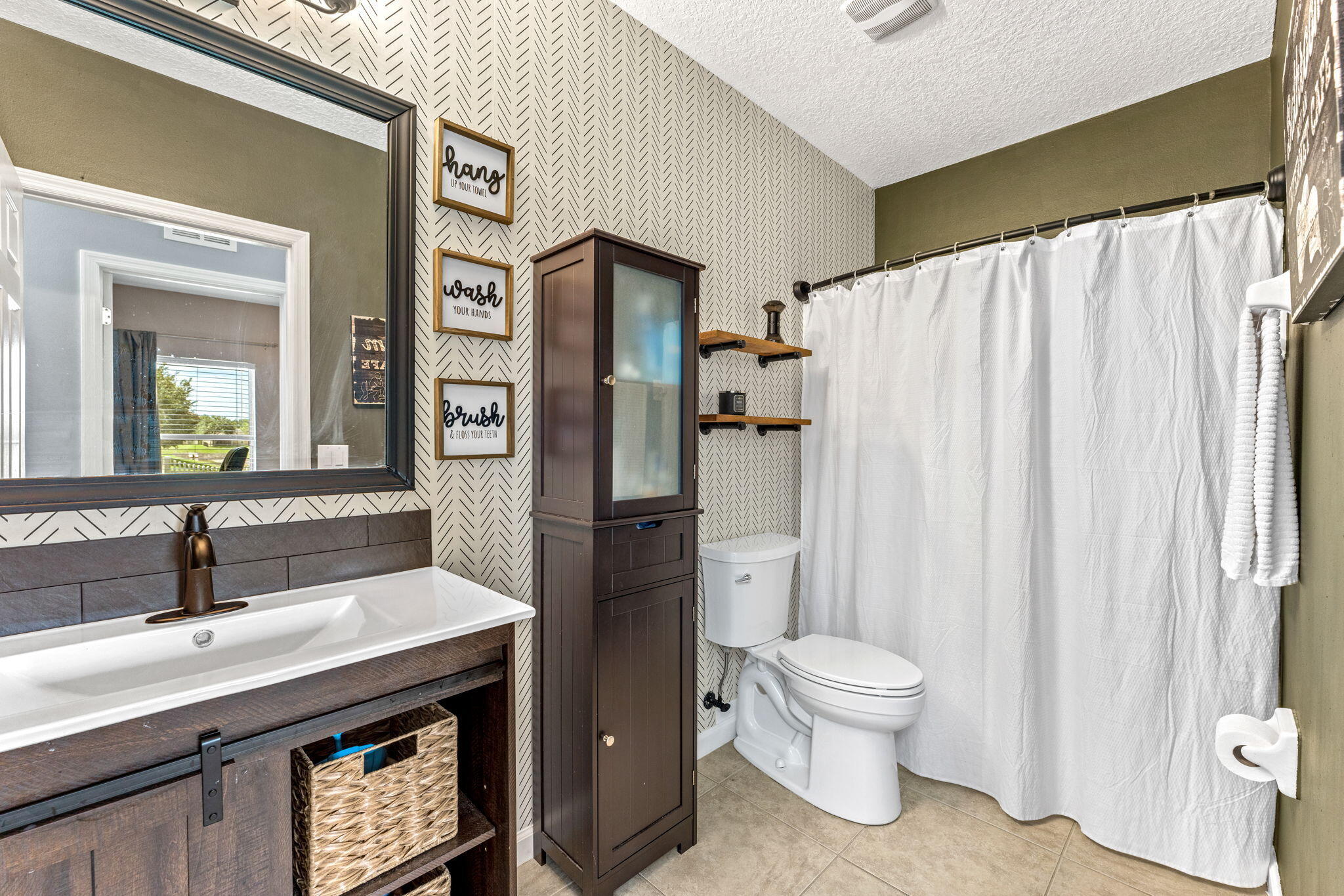 320 Wishing Well Circle SW