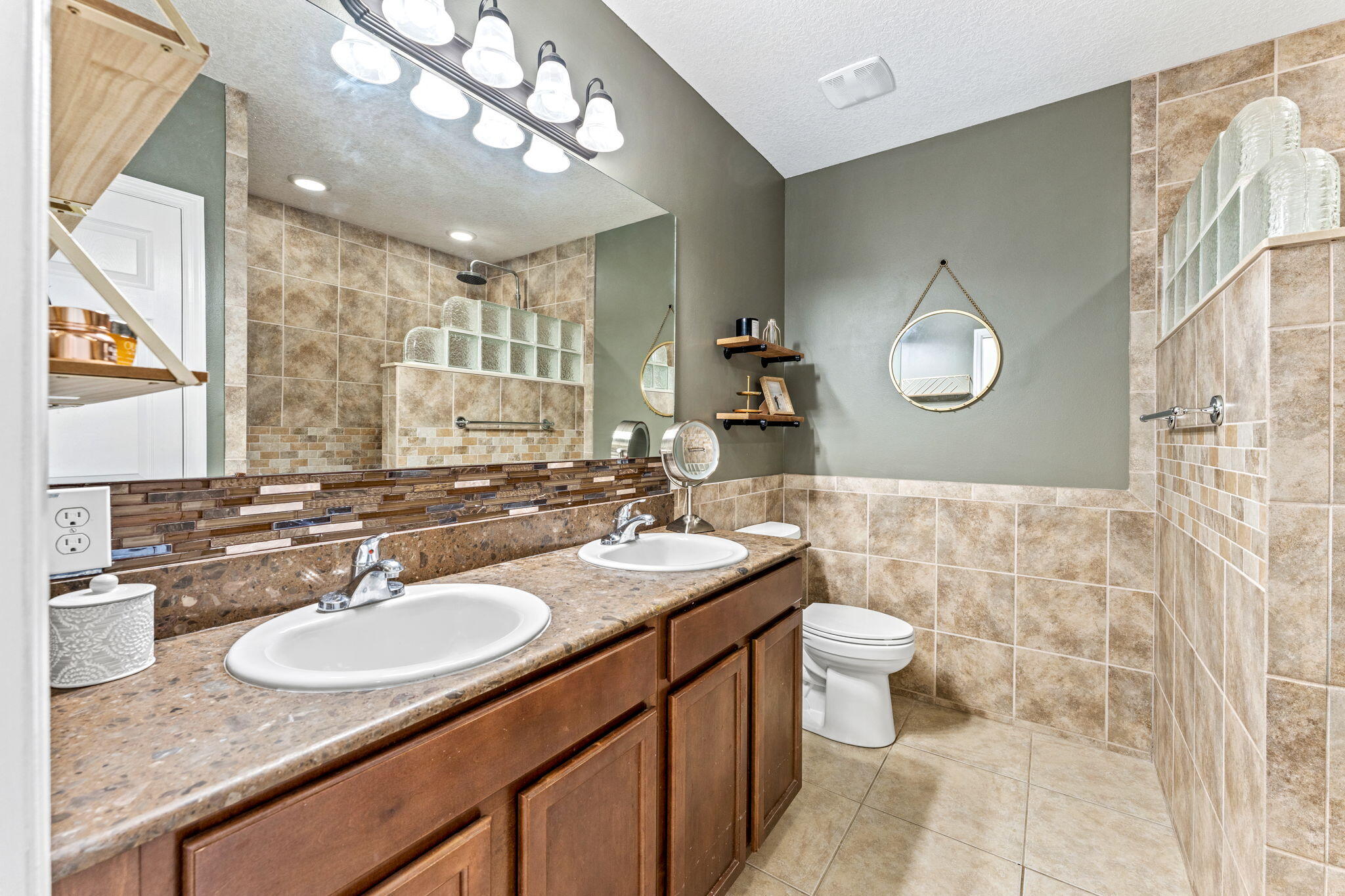 320 Wishing Well Circle SW