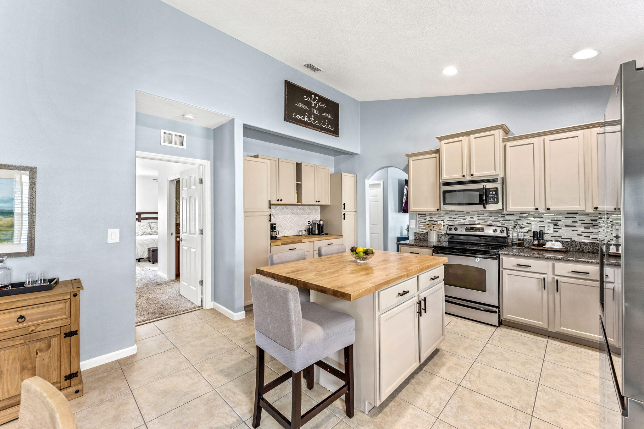 320 Wishing Well Circle SW
