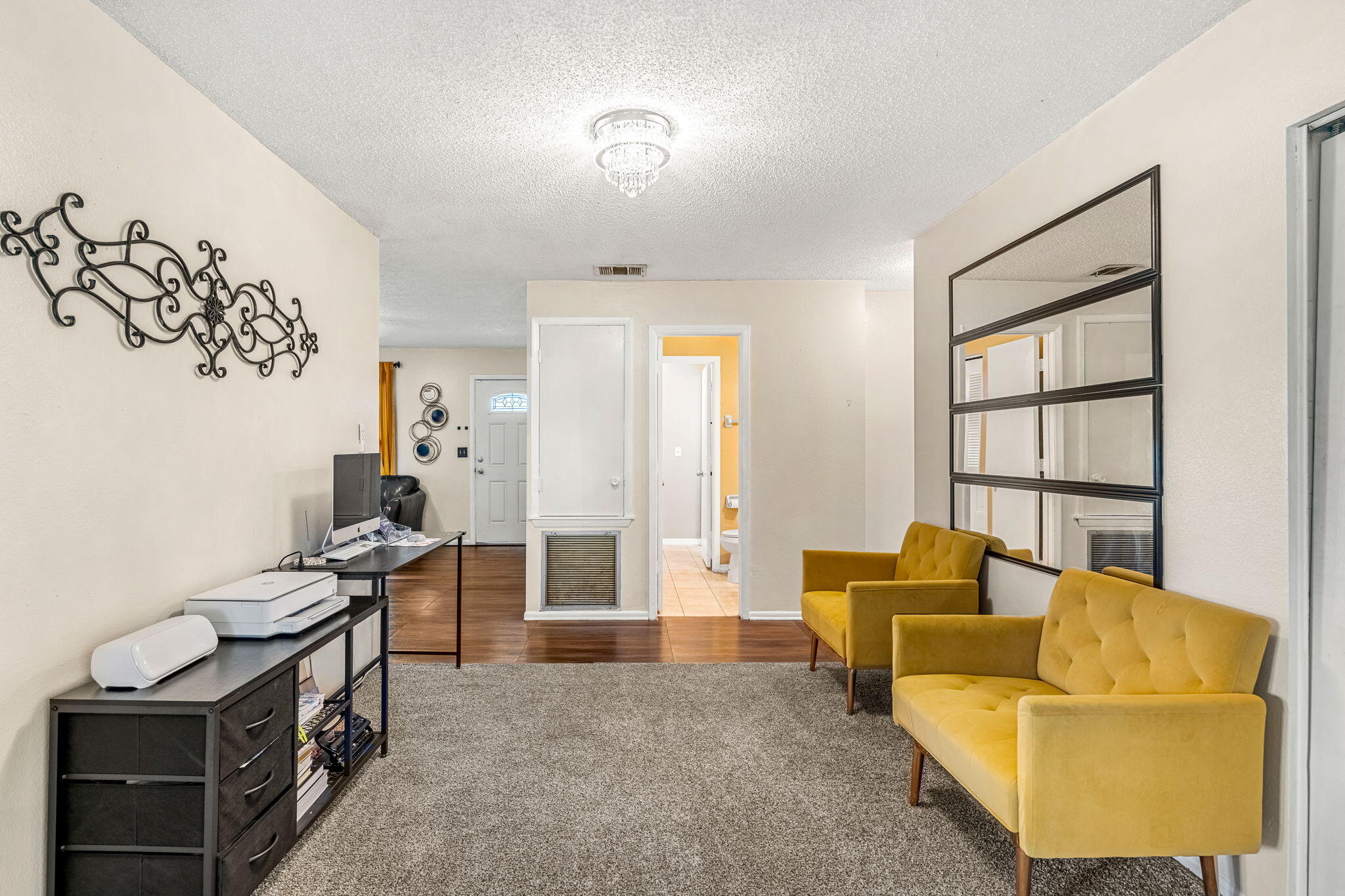 230 Mardi Gras Avenue NW