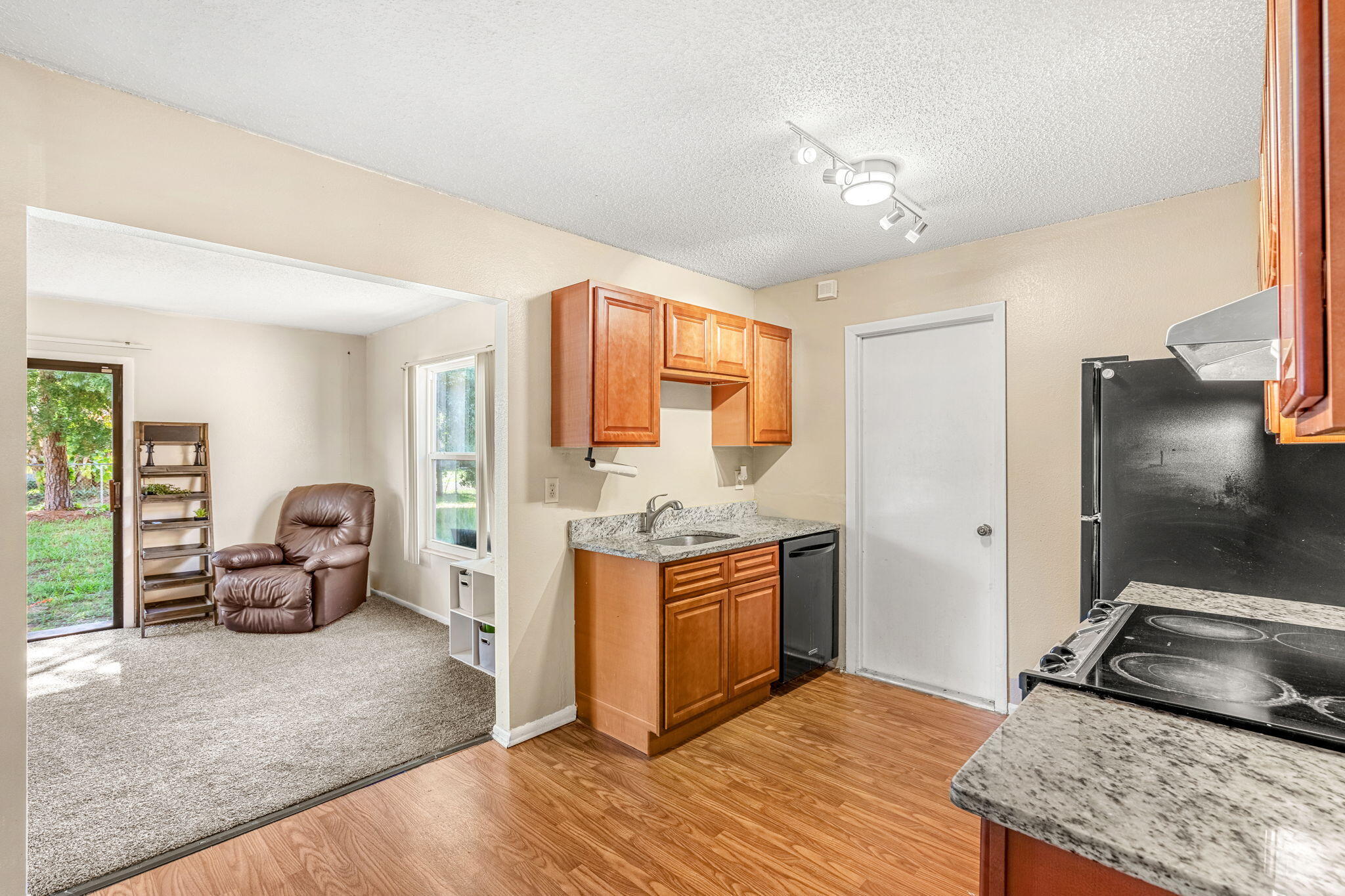 230 Mardi Gras Avenue NW
