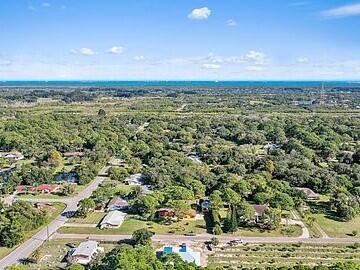5425 Country Lane