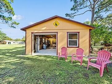 5425 Country Lane