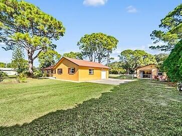 5425 Country Lane