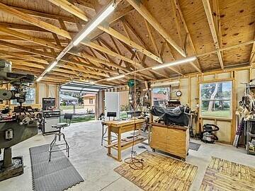 5425 Country Lane