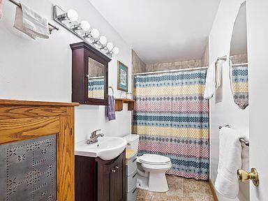 5425 Country Lane