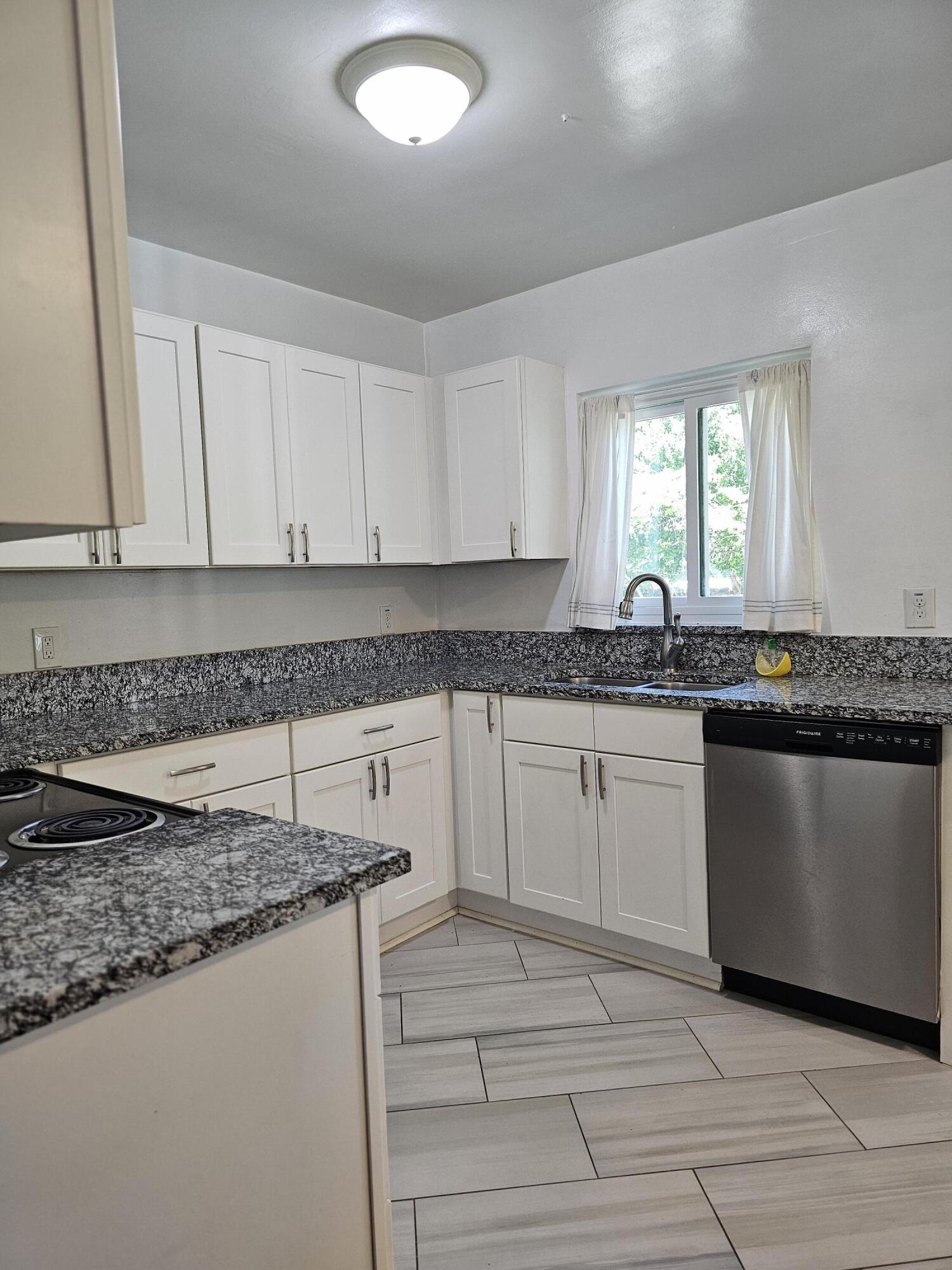 2115 Macfarland Drive