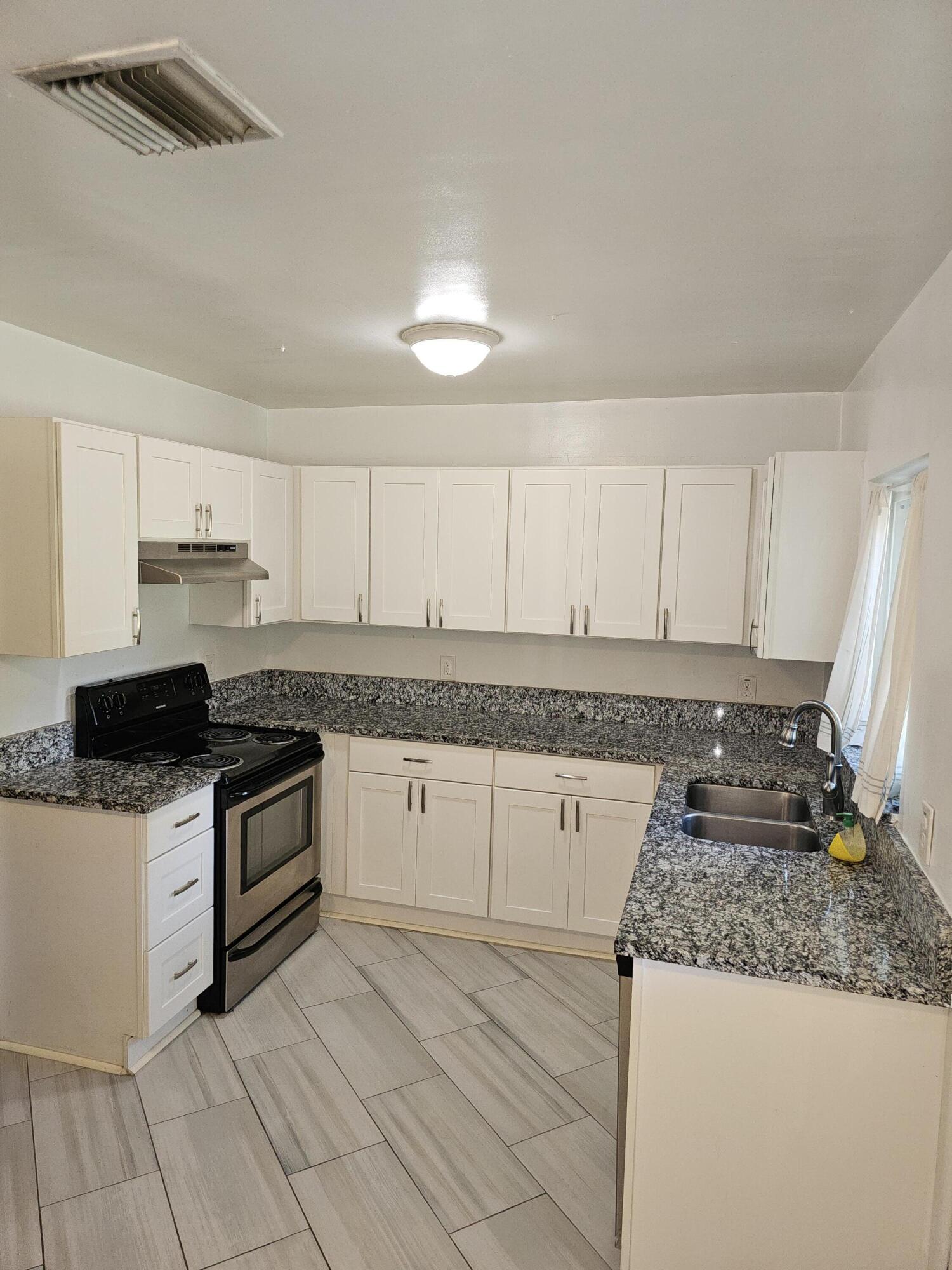 2115 Macfarland Drive
