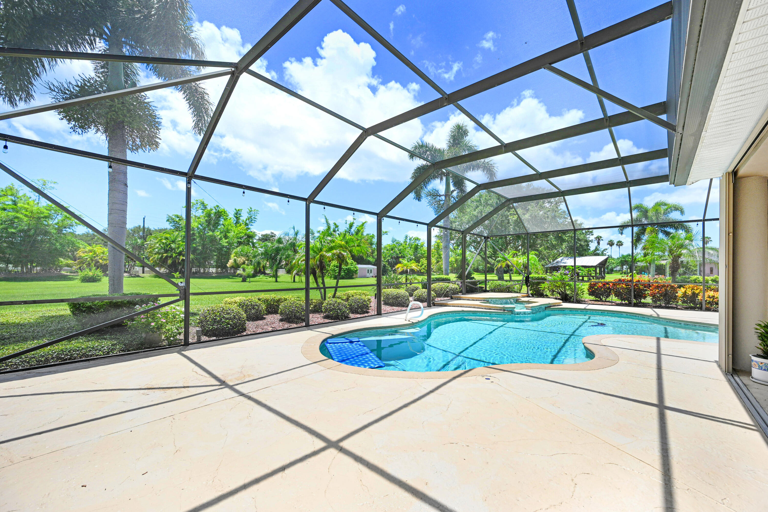 4031 Tradewinds Trail