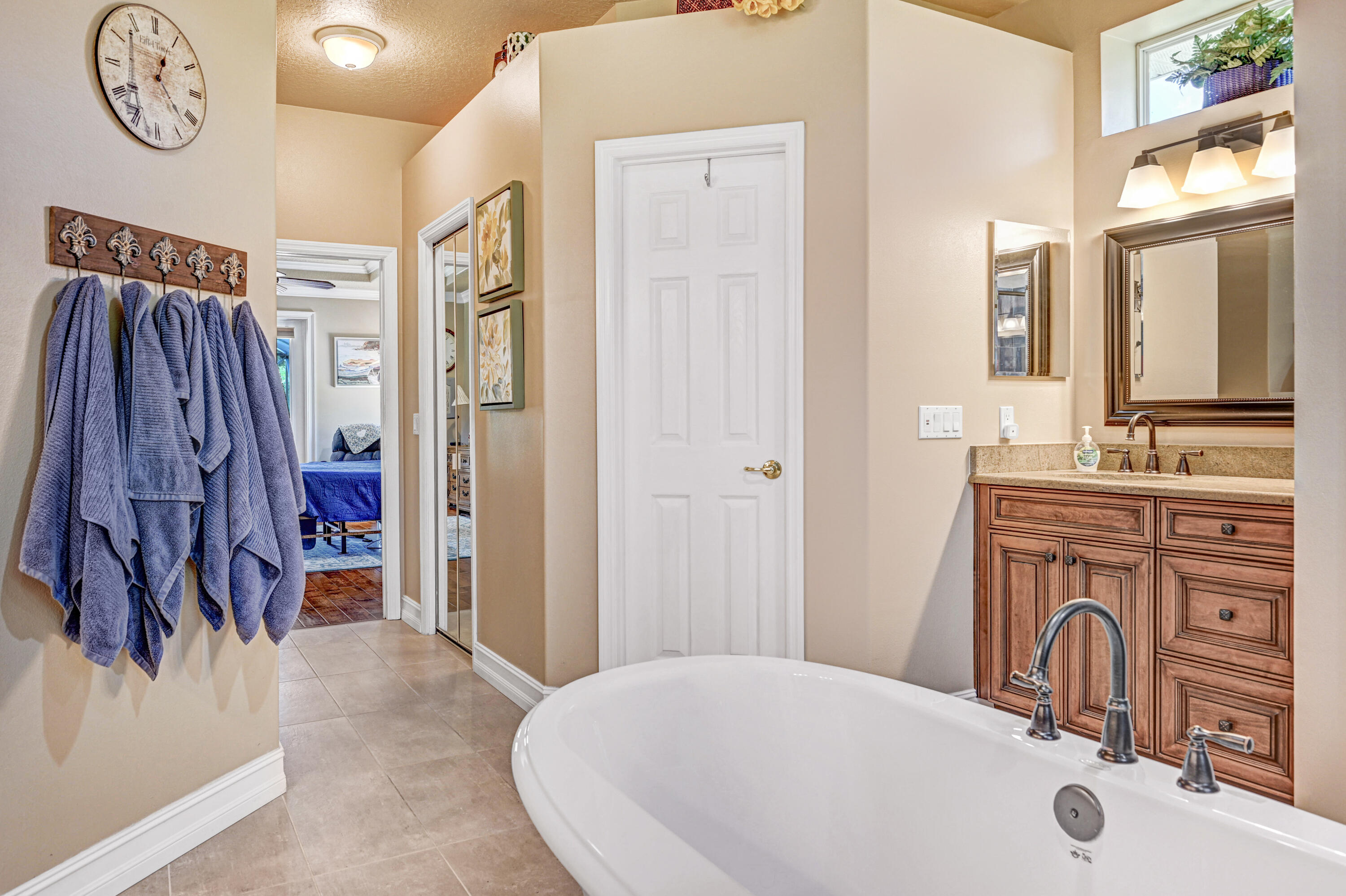 4031 Tradewinds Trail