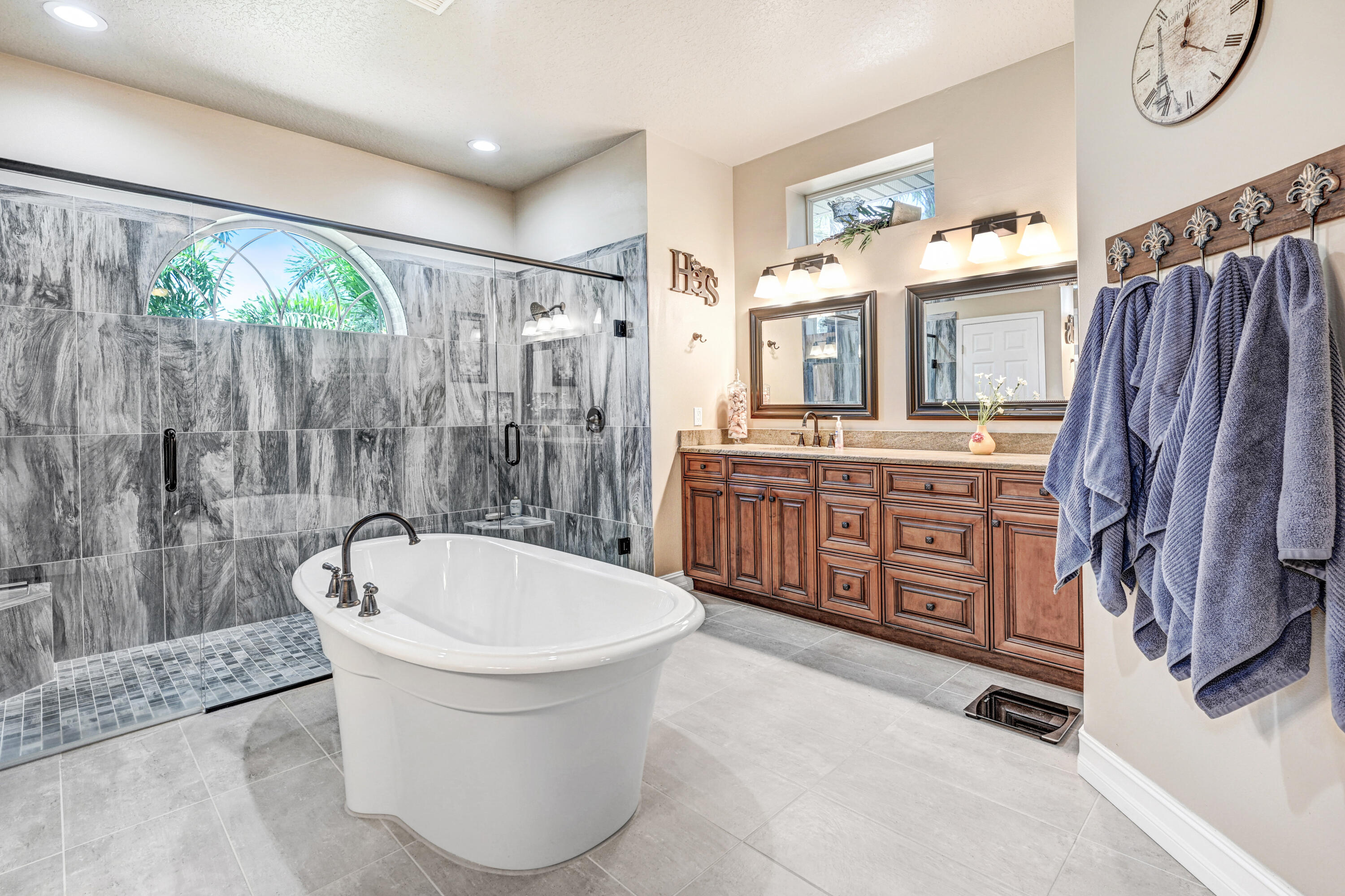 4031 Tradewinds Trail