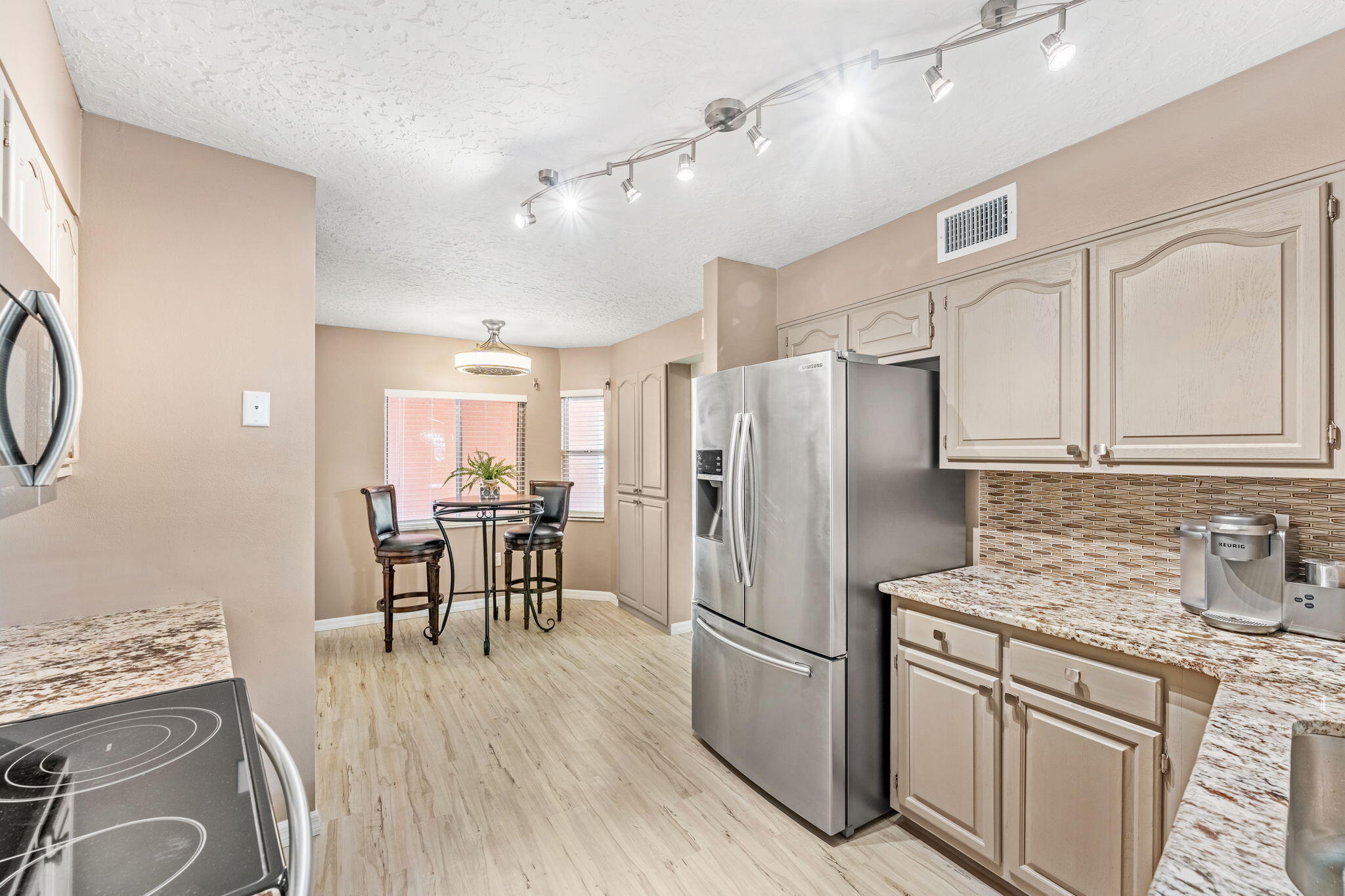 343 N Tropical Trail, 204