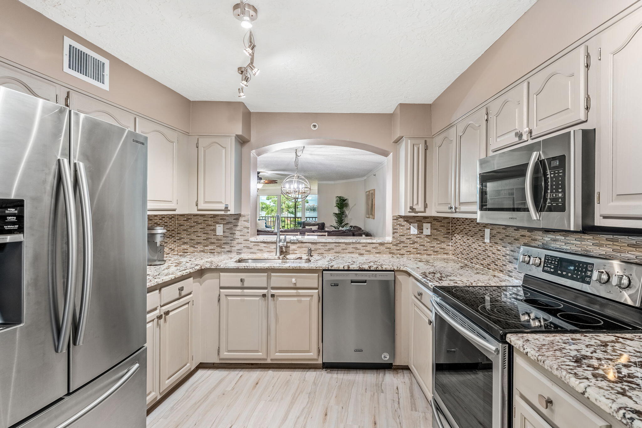 343 N Tropical Trail, 204