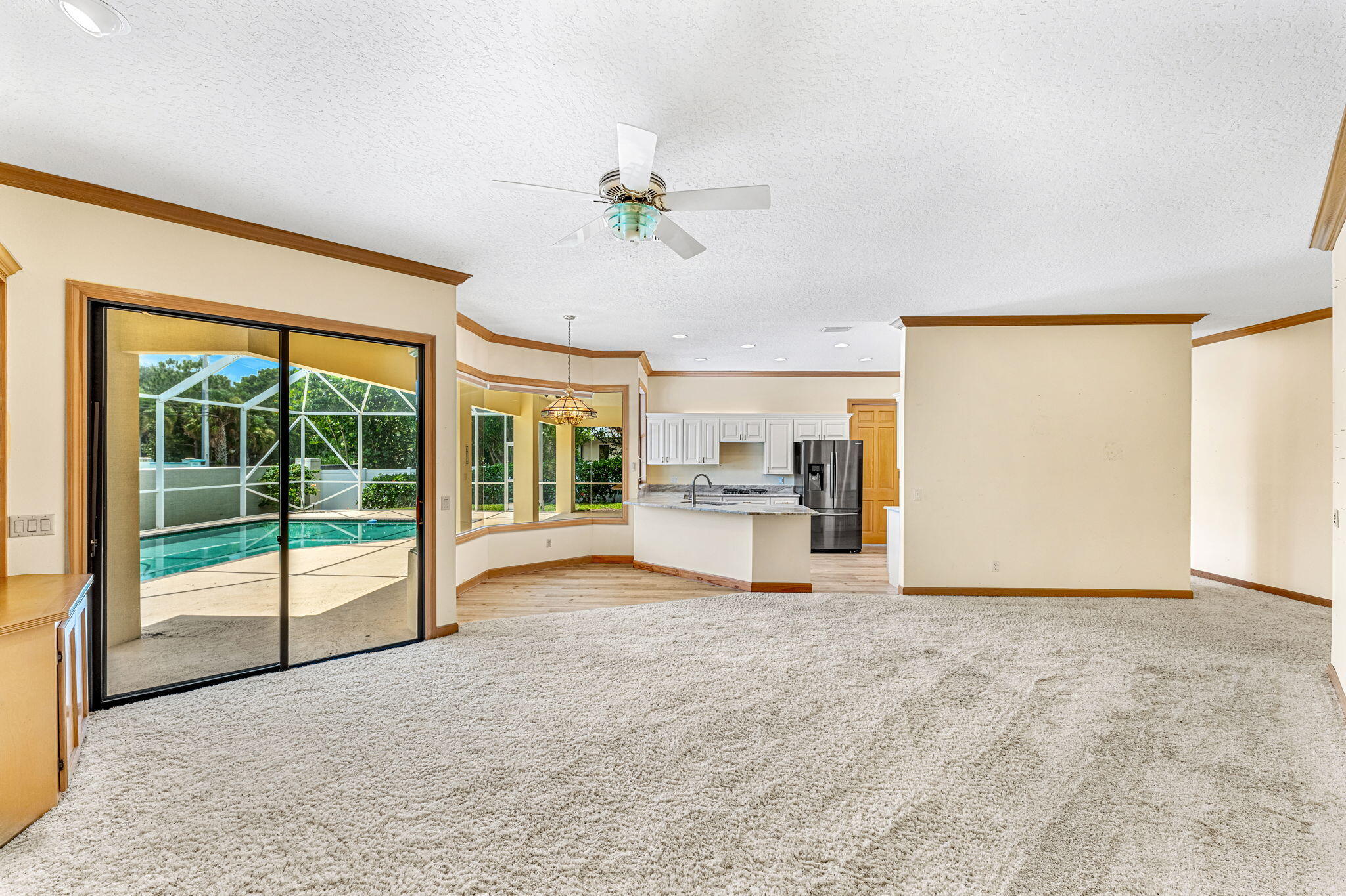 881 Peregrine Drive