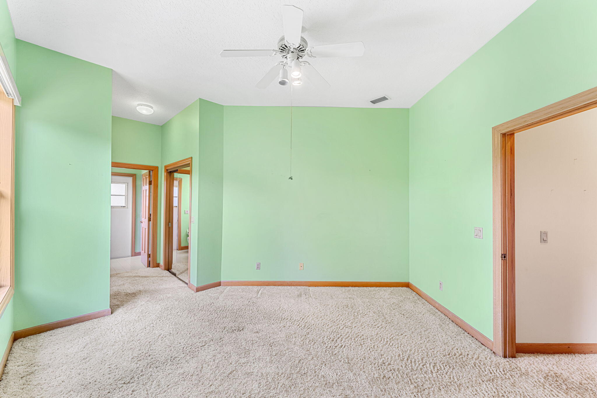 881 Peregrine Drive
