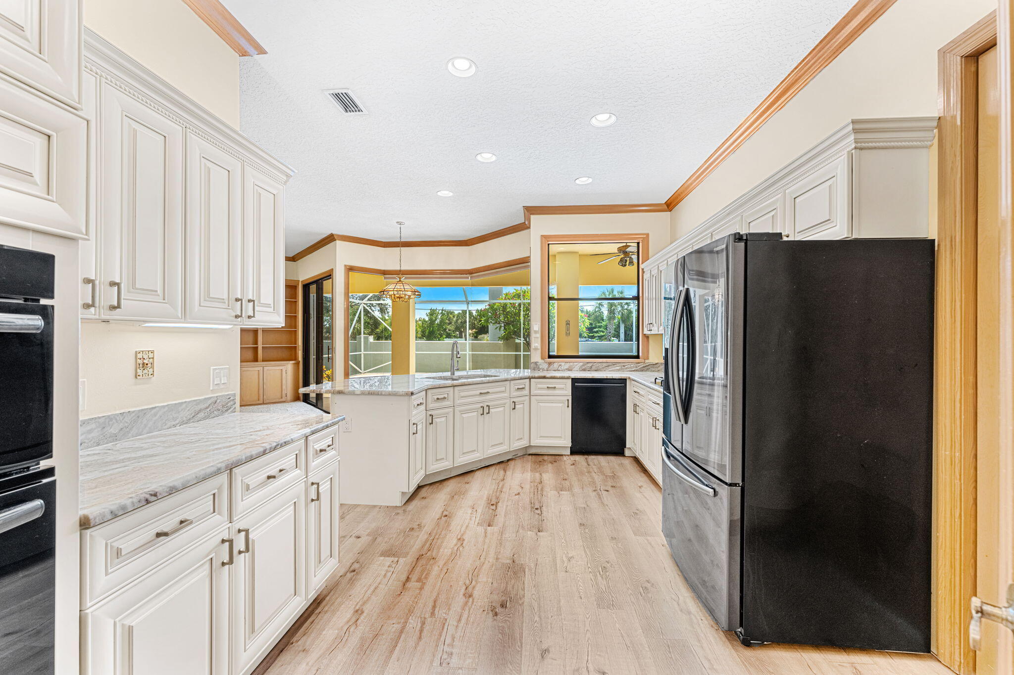 881 Peregrine Drive