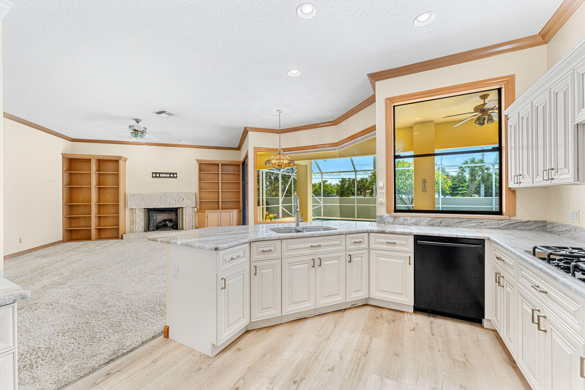 881 Peregrine Drive