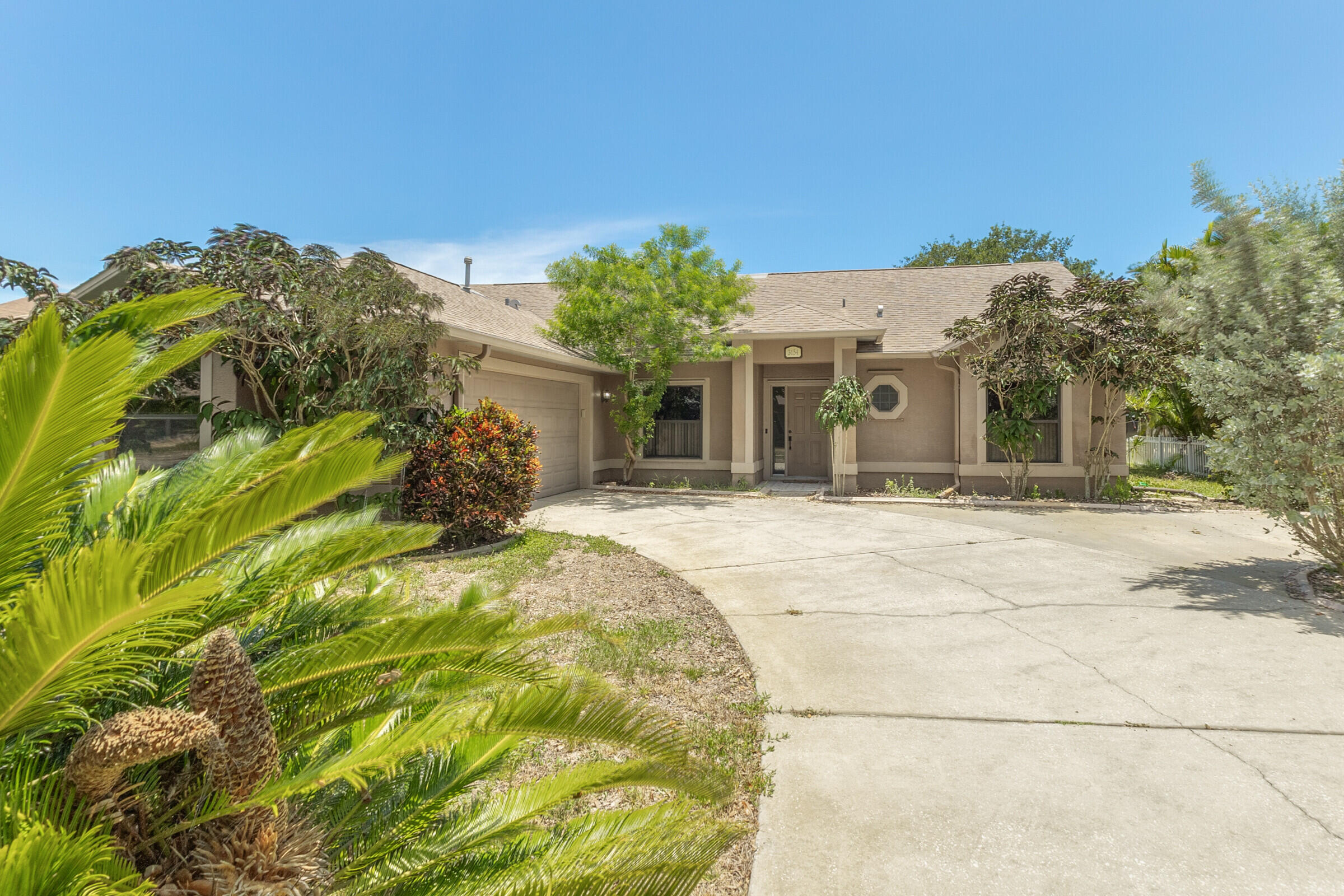 3154 Lago Vista Drive