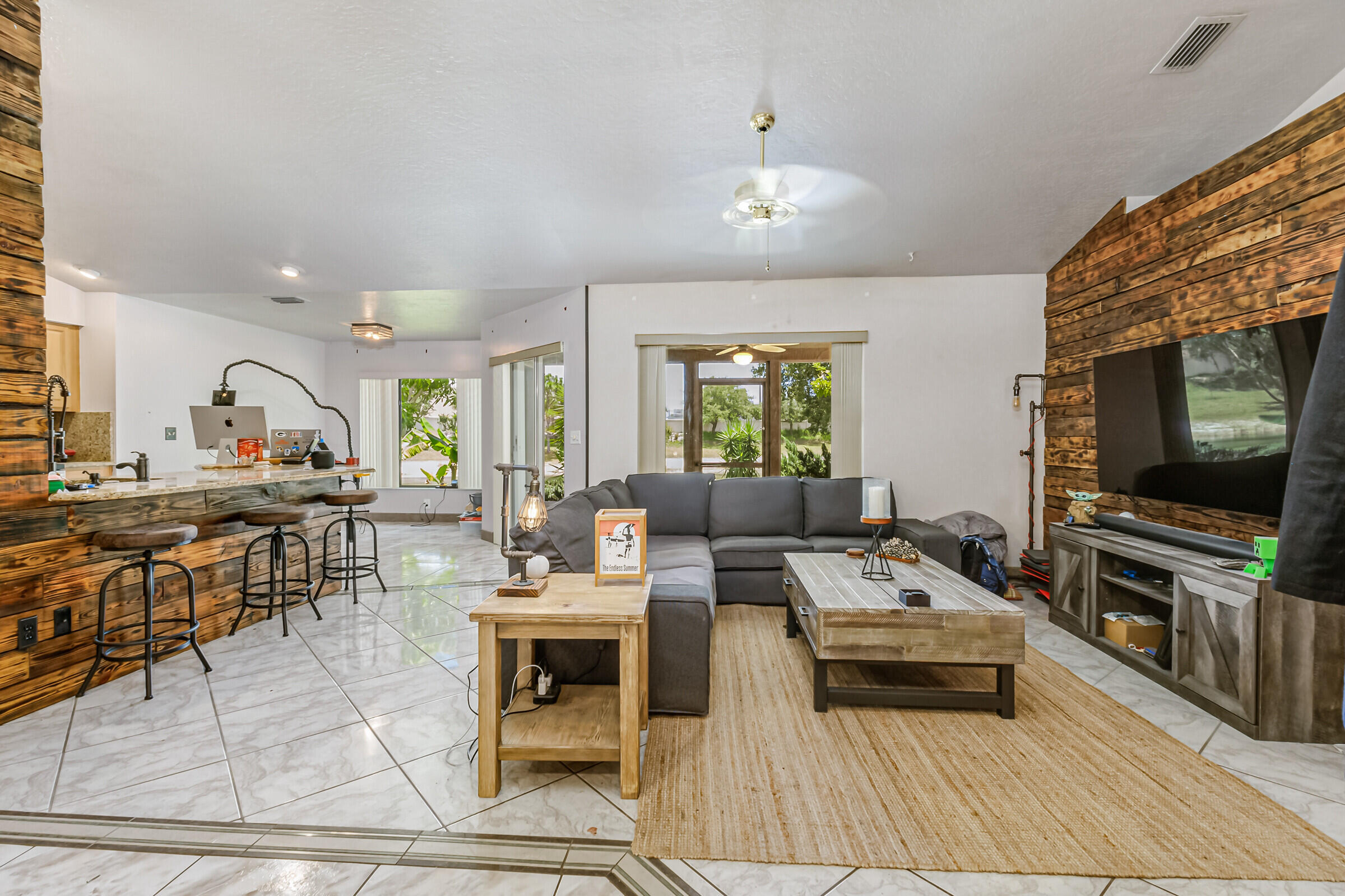 3154 Lago Vista Drive