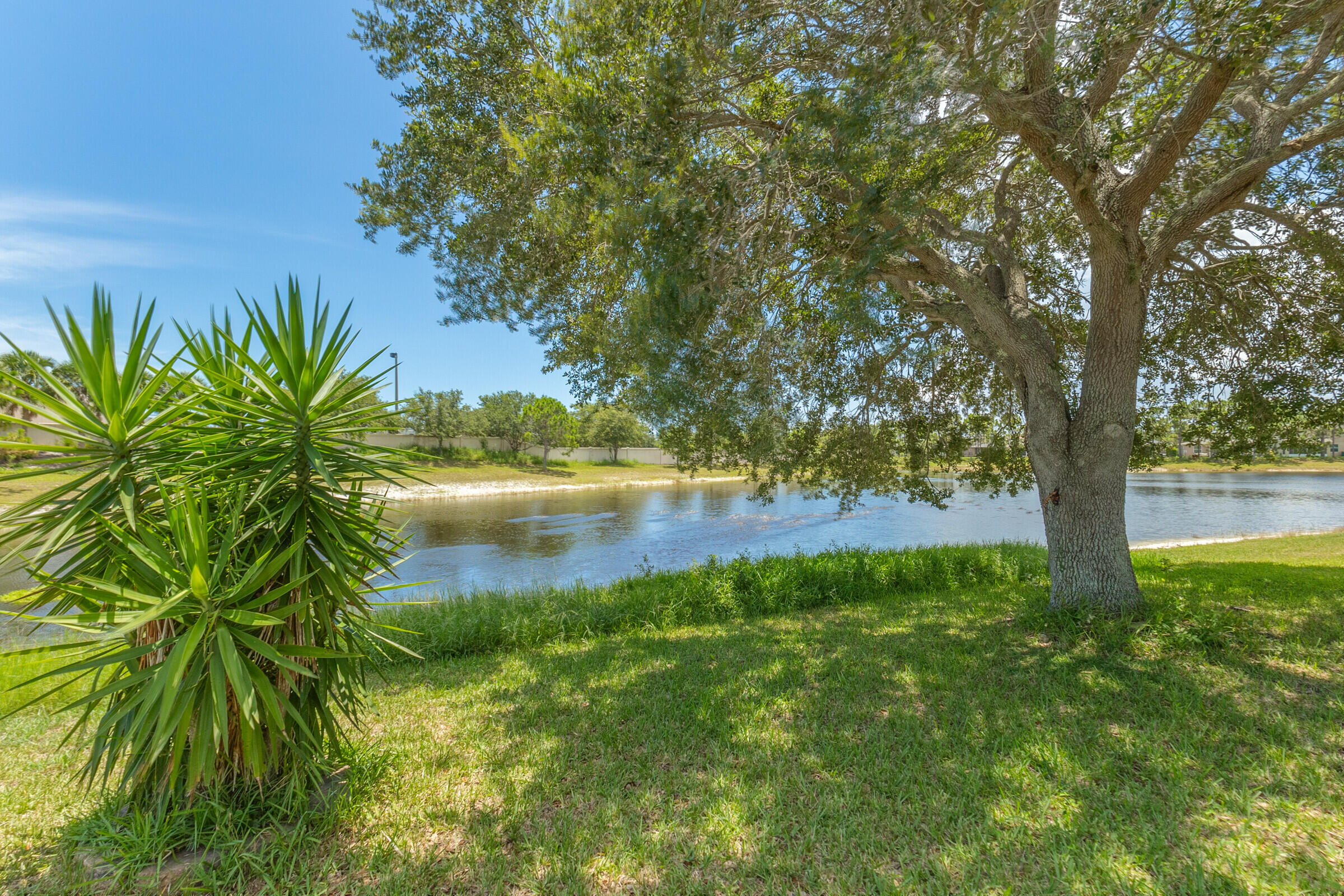 3154 Lago Vista Drive