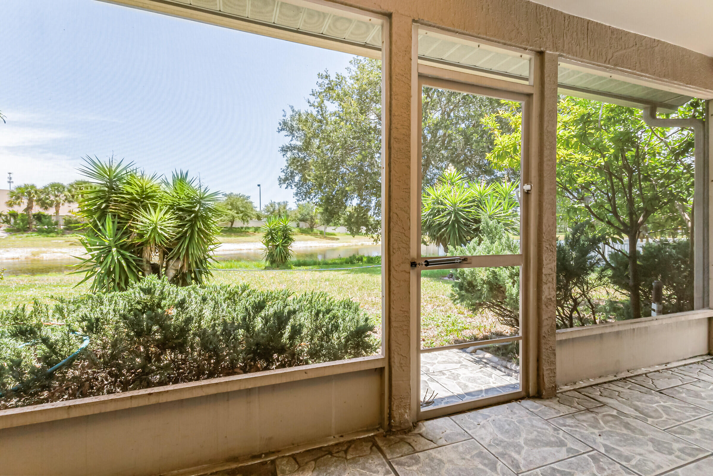 3154 Lago Vista Drive