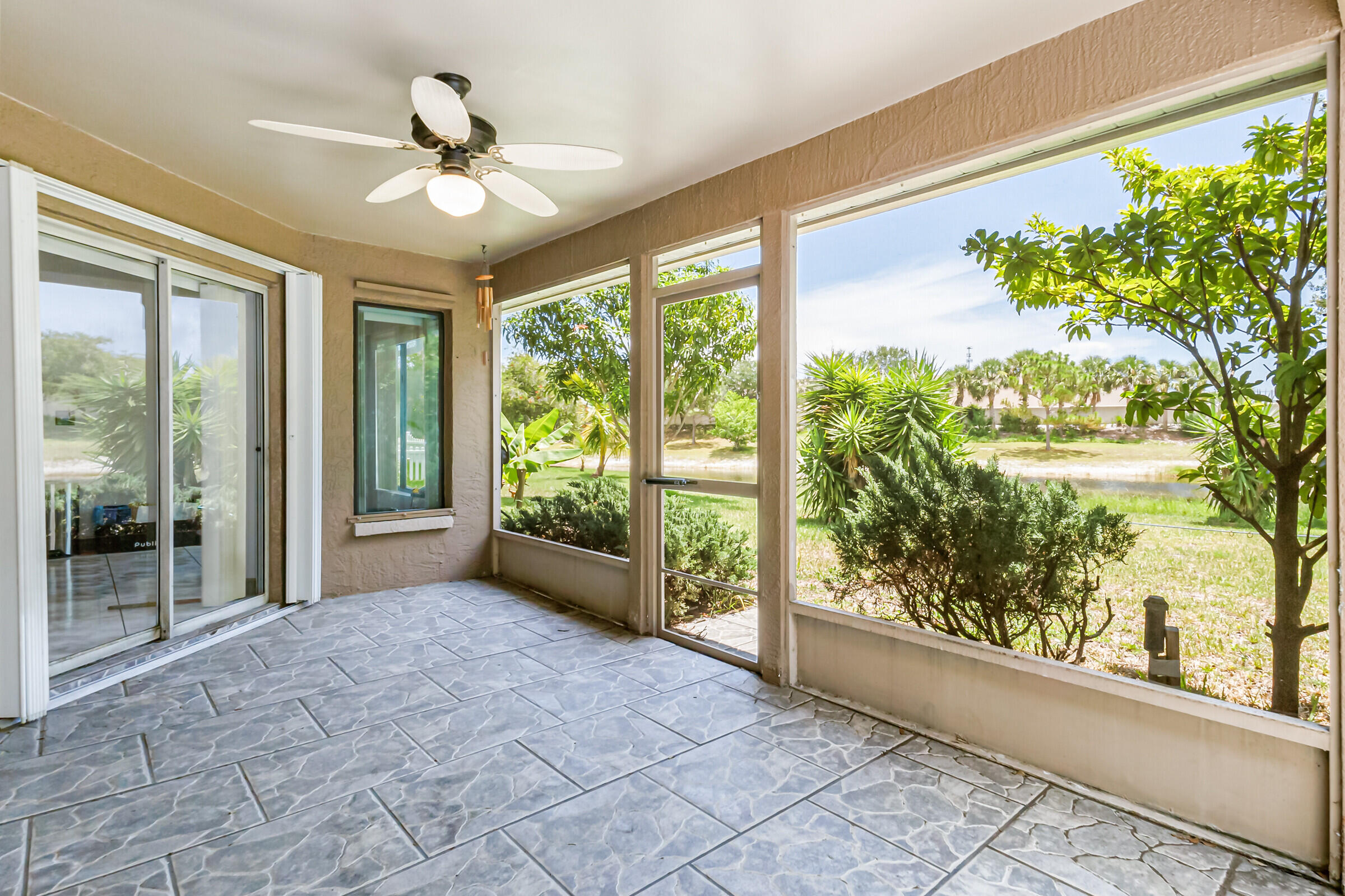 3154 Lago Vista Drive