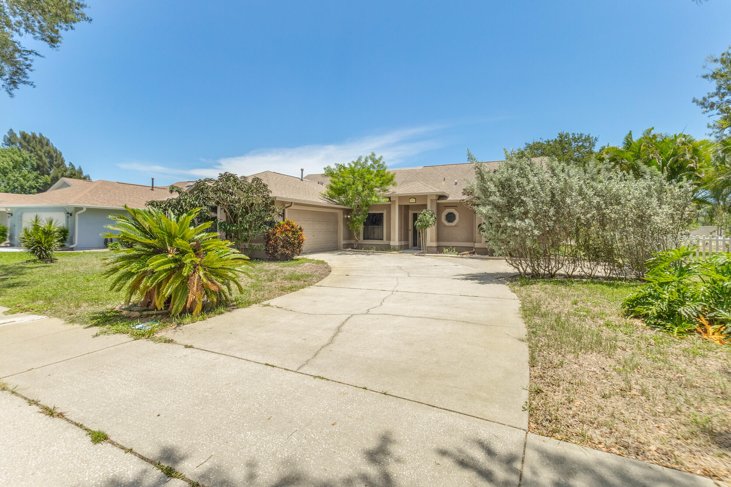 3154 Lago Vista Drive