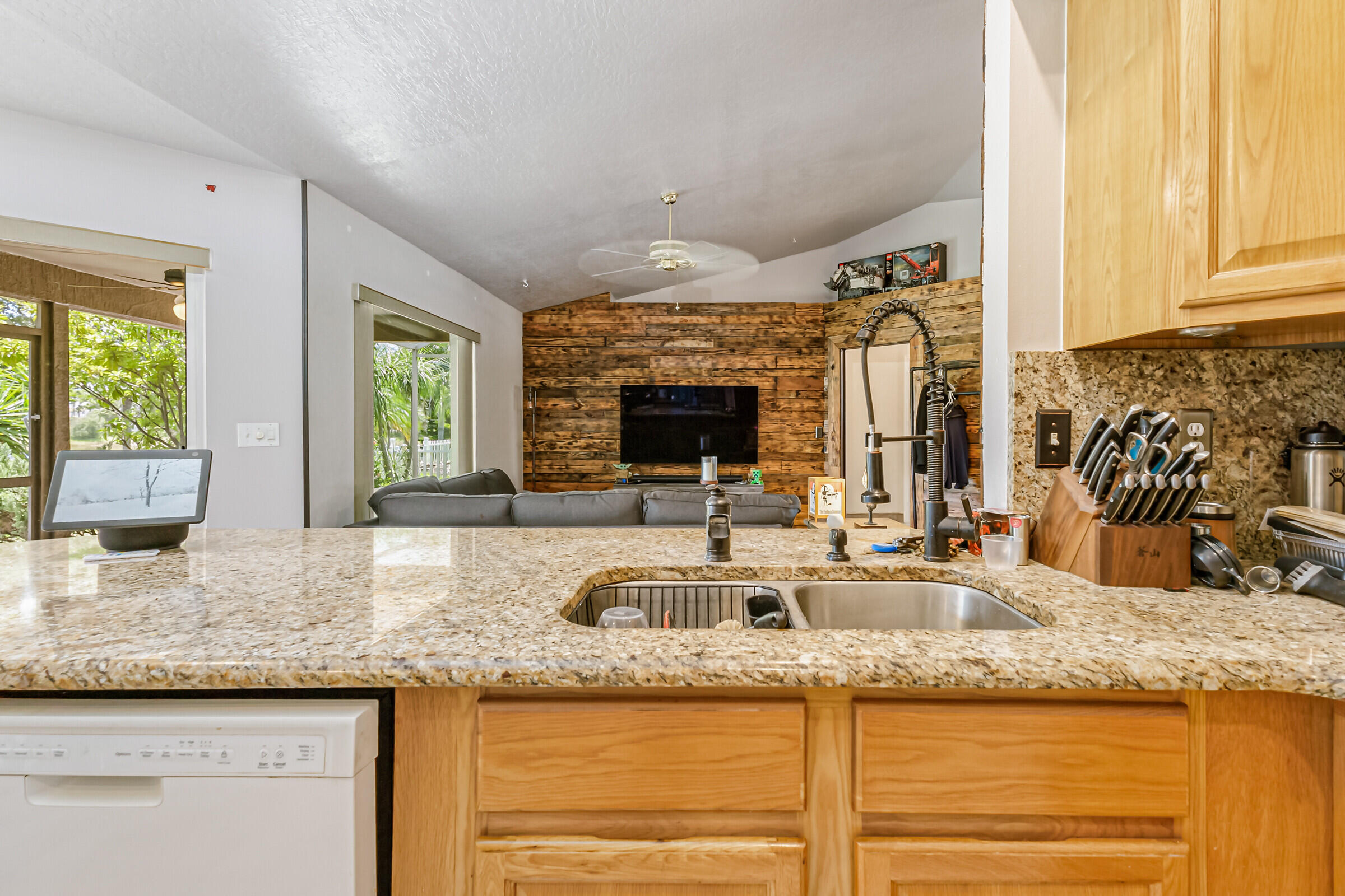 3154 Lago Vista Drive