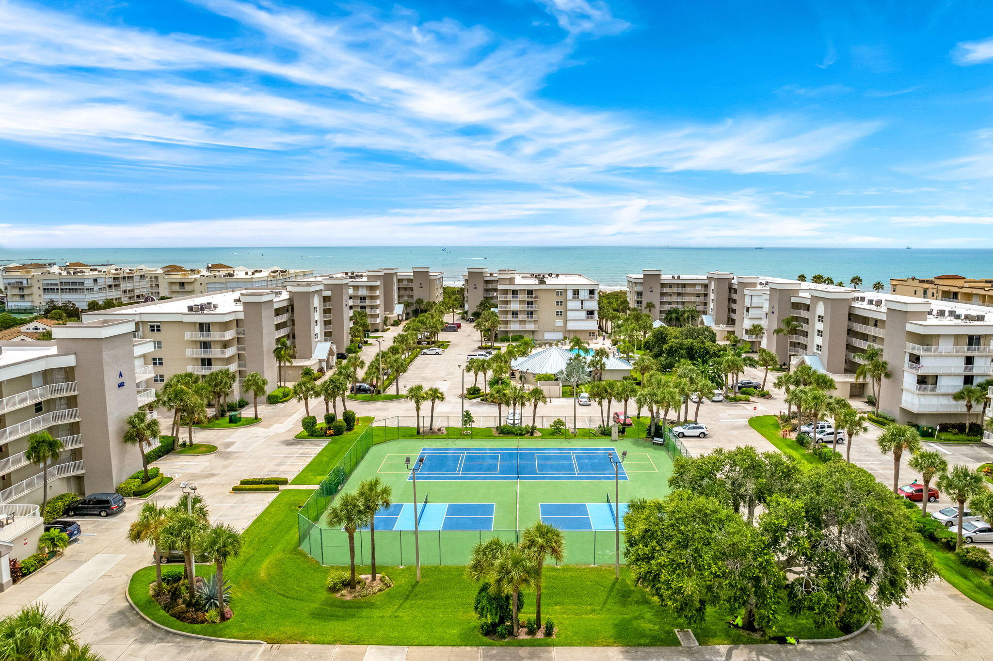 606 Shorewood Drive, 202