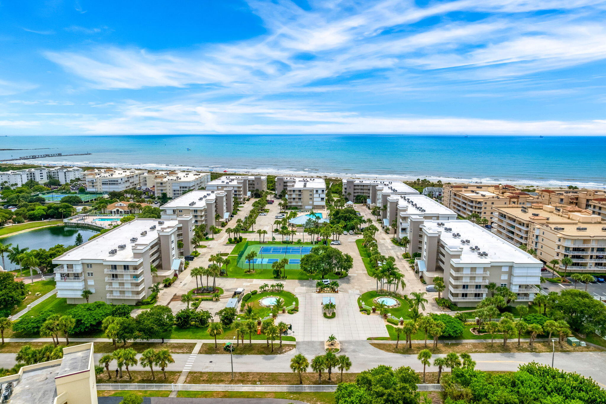 606 Shorewood Drive, 202