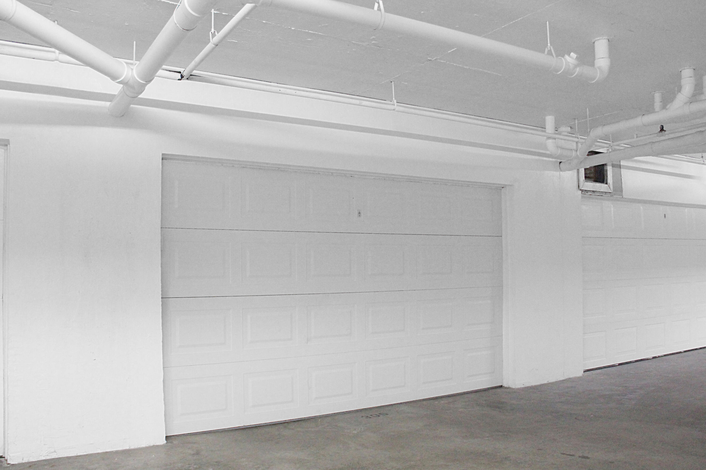 606 Shorewood Drive, 202