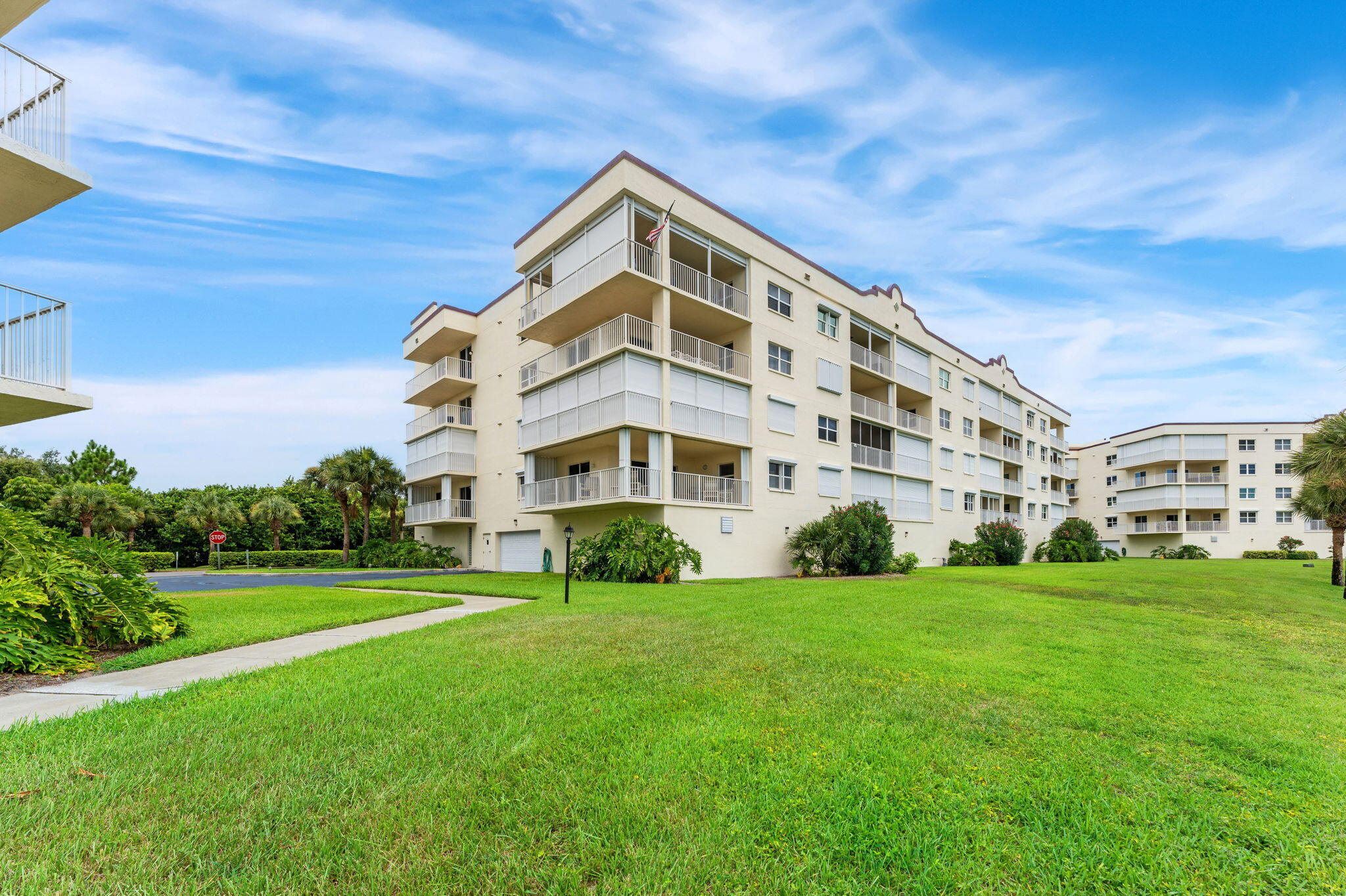 8931 Lake Drive, C206