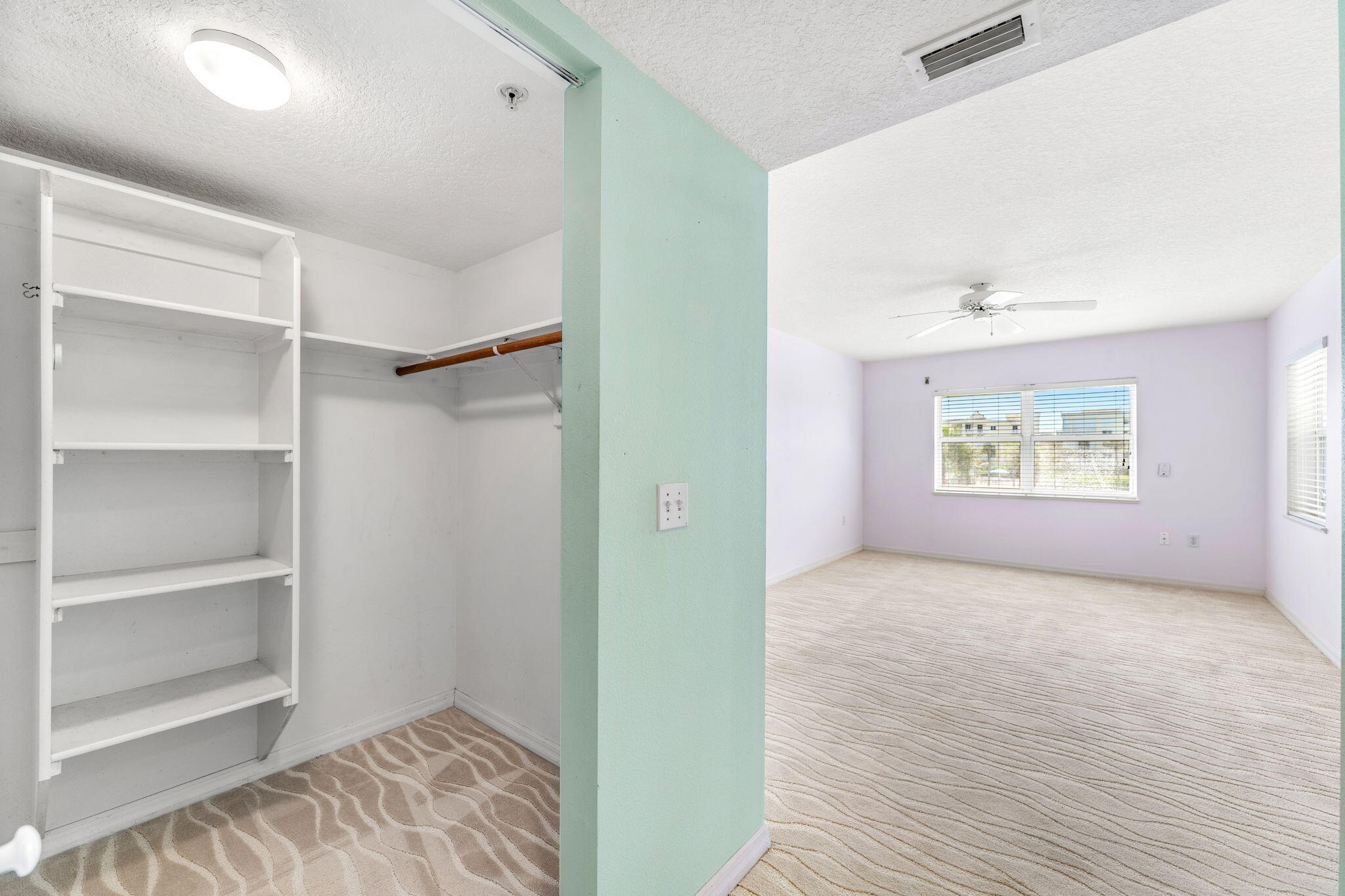 8931 Lake Drive, C206