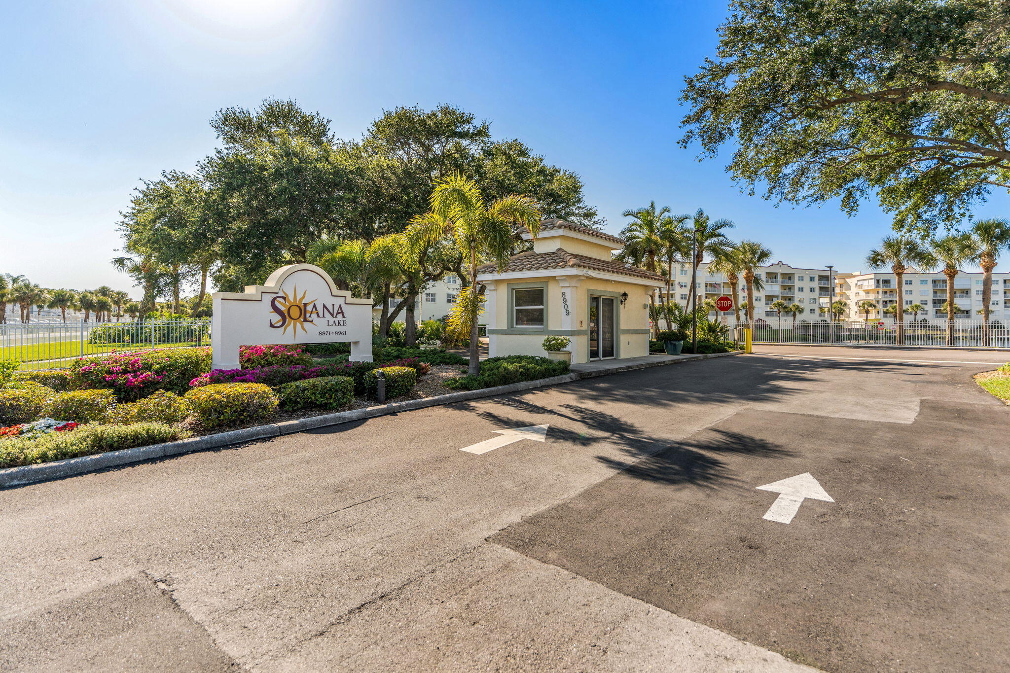 8931 Lake Drive, C206