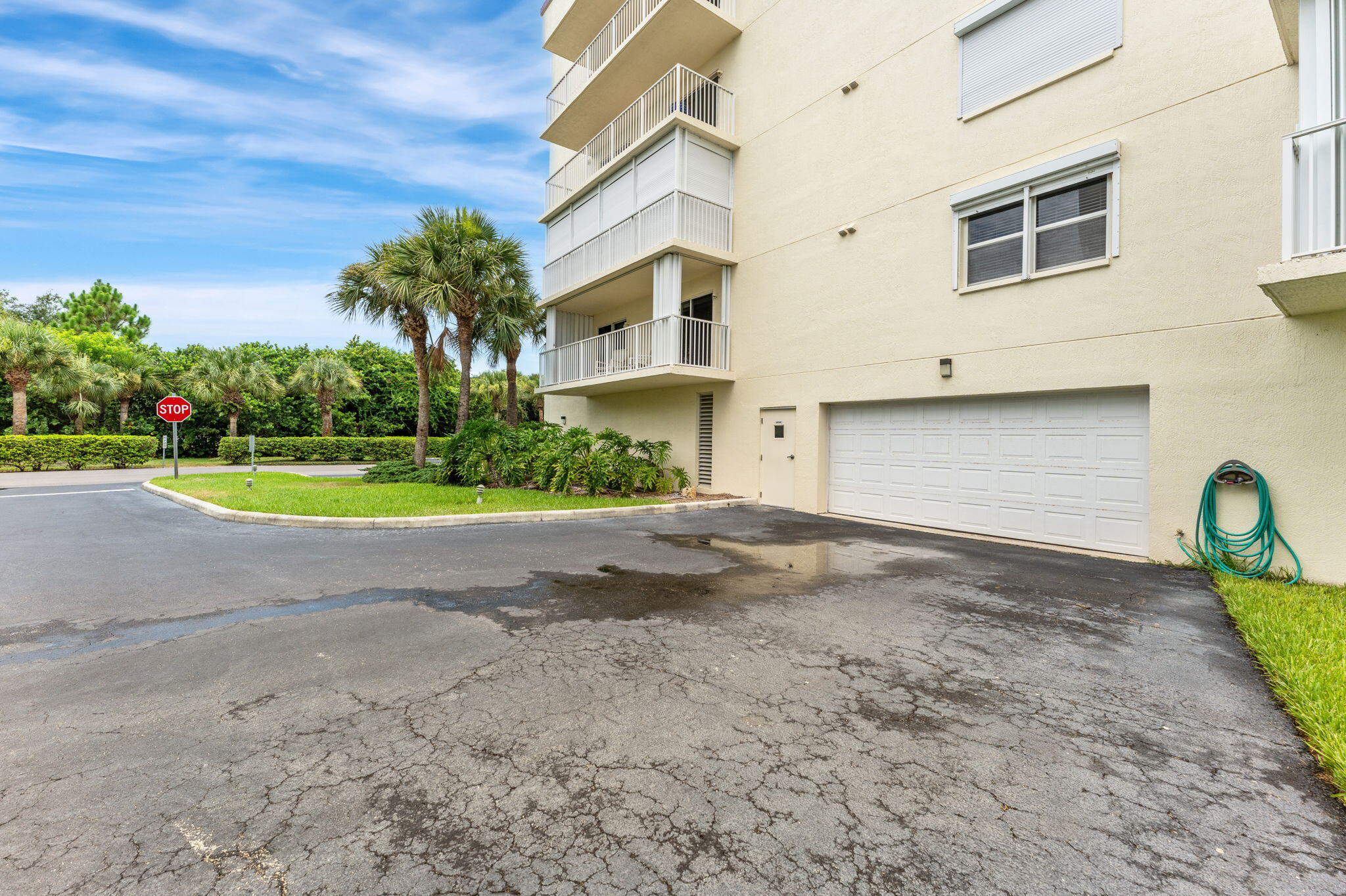 8931 Lake Drive, C206