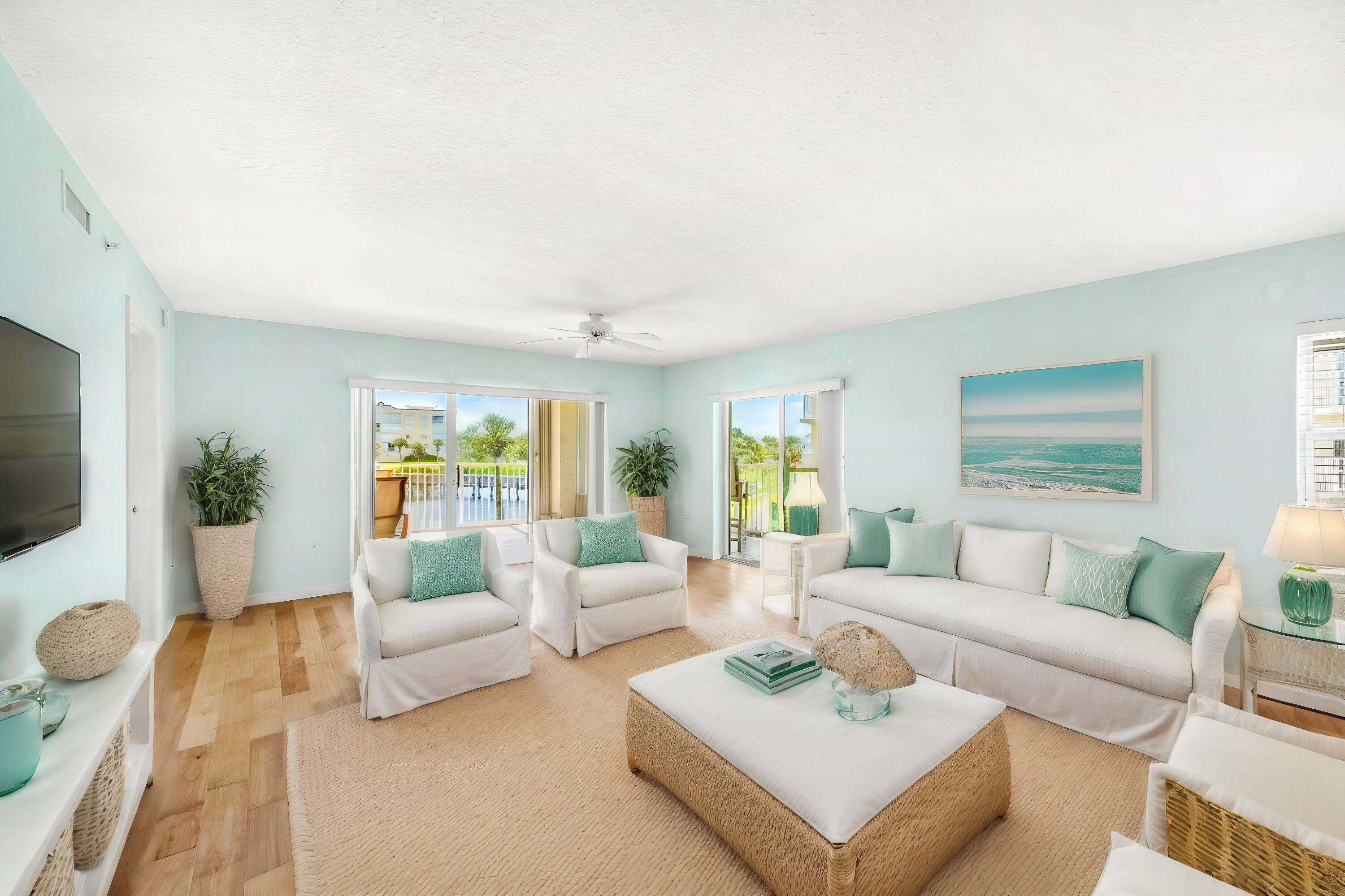 8931 Lake Drive, C206