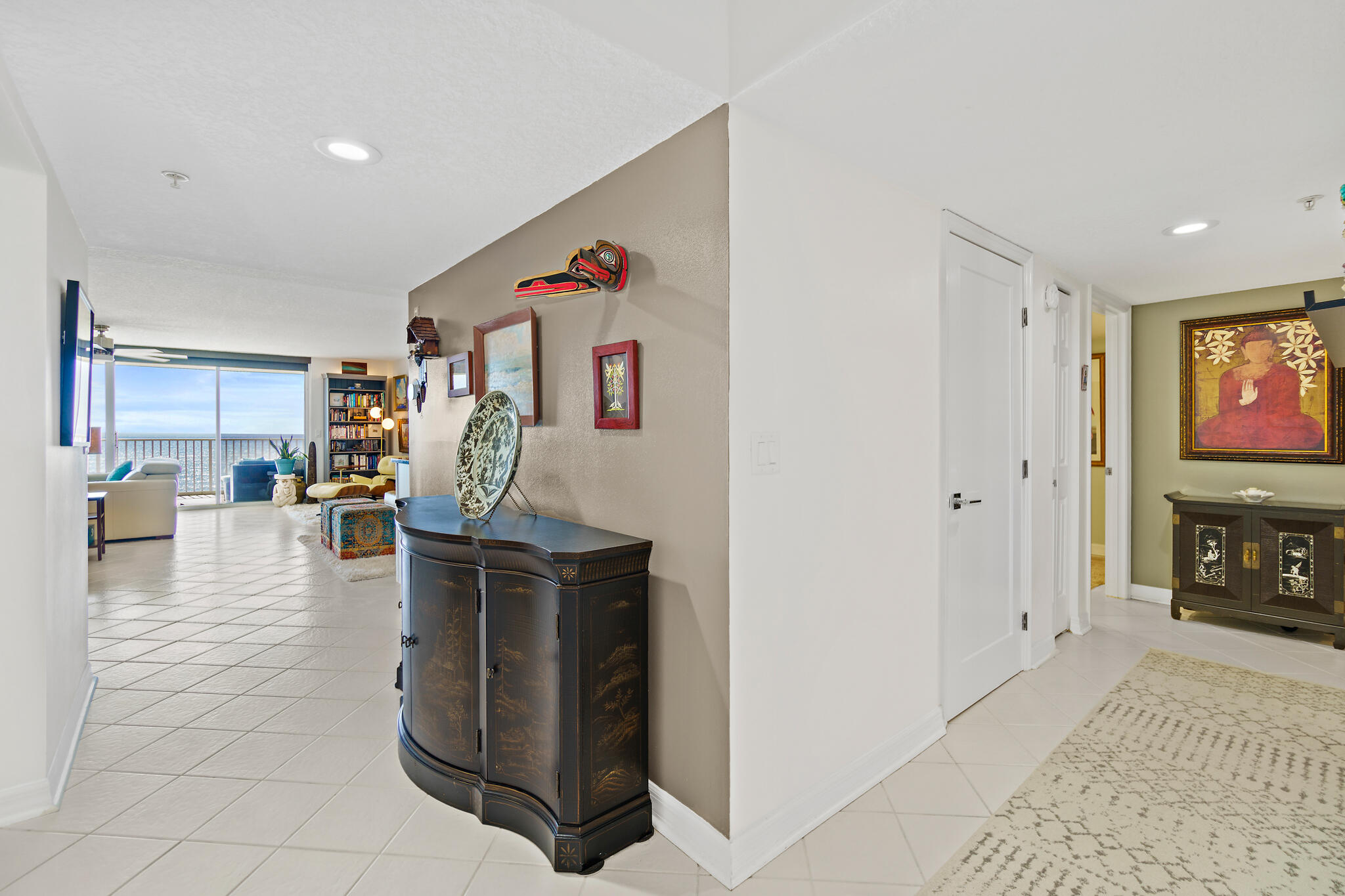 3740 Ocean Beach Boulevard, 605