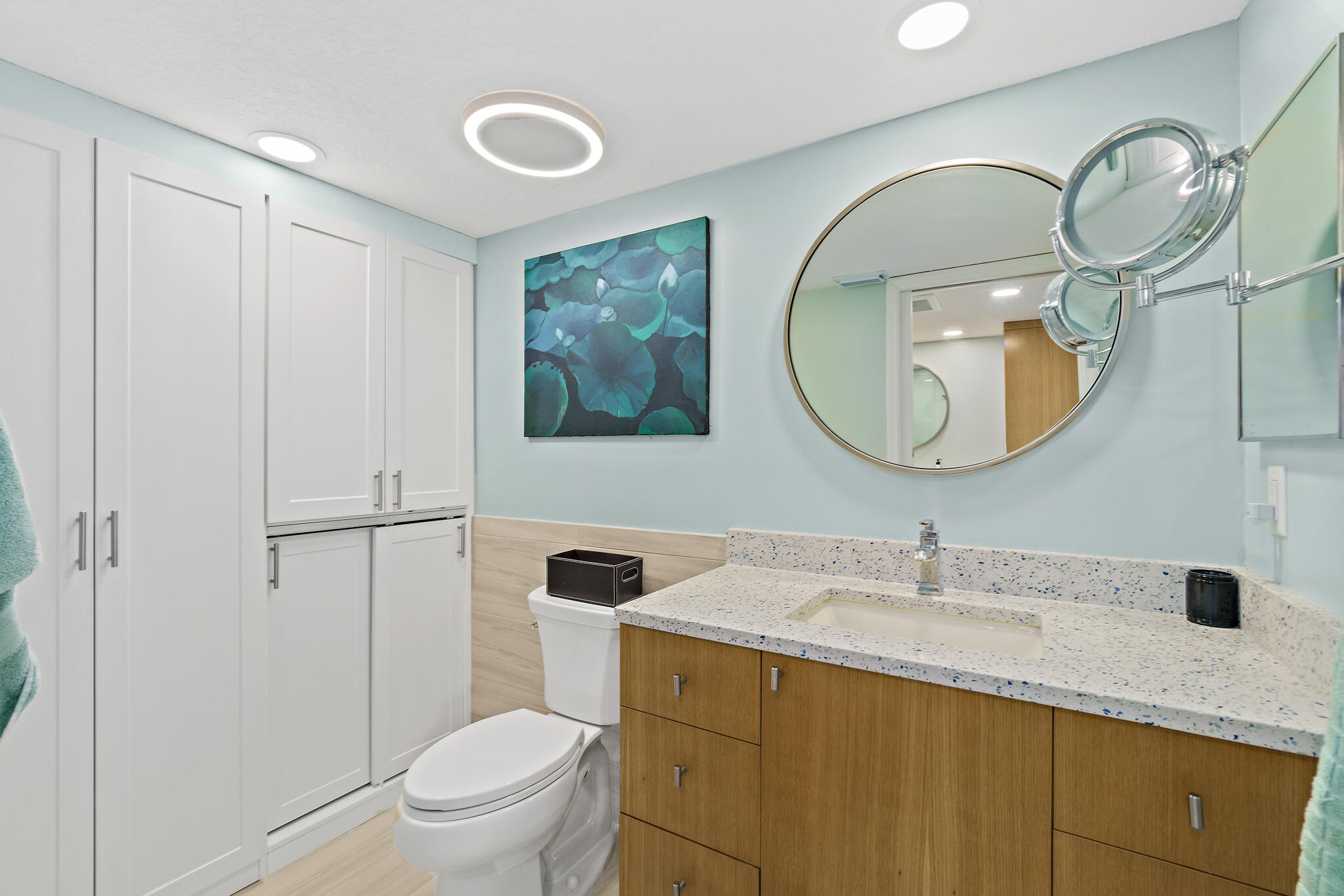3740 Ocean Beach Boulevard, 605