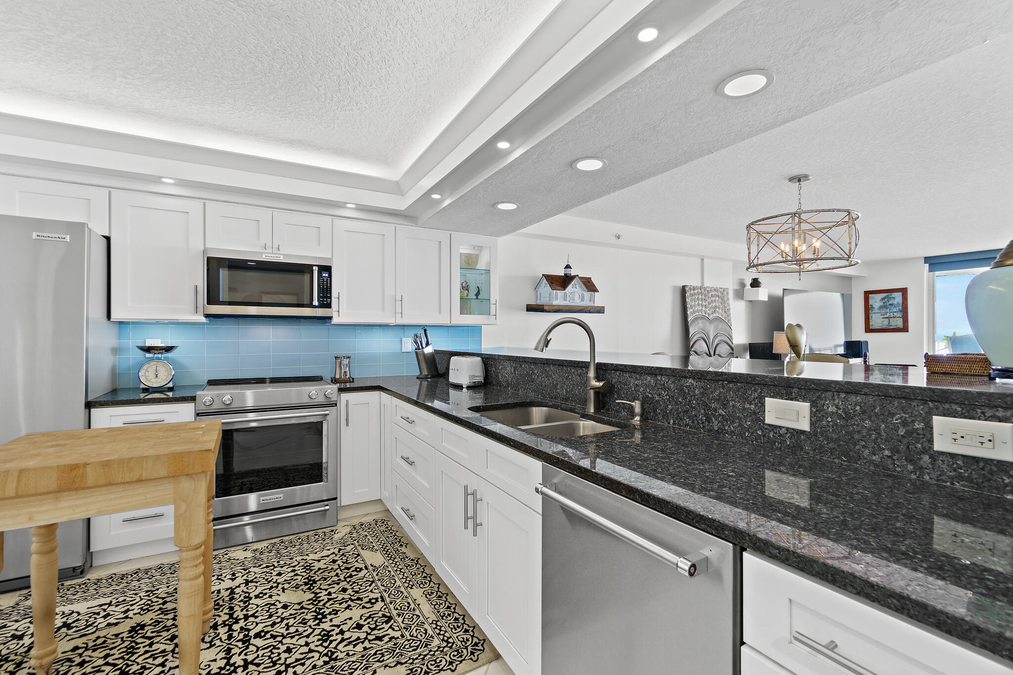 3740 Ocean Beach Boulevard, 605